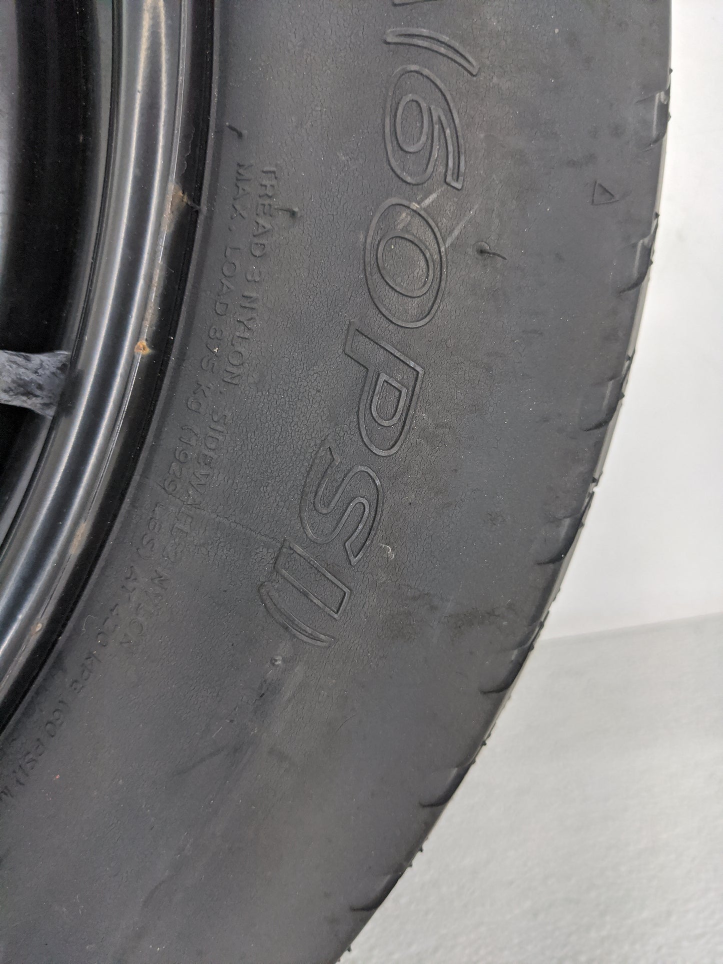 2009-2016 Hyundai Genesis Spare Donut Tire Wheel Rim Oem - Oemusedautoparts1.com