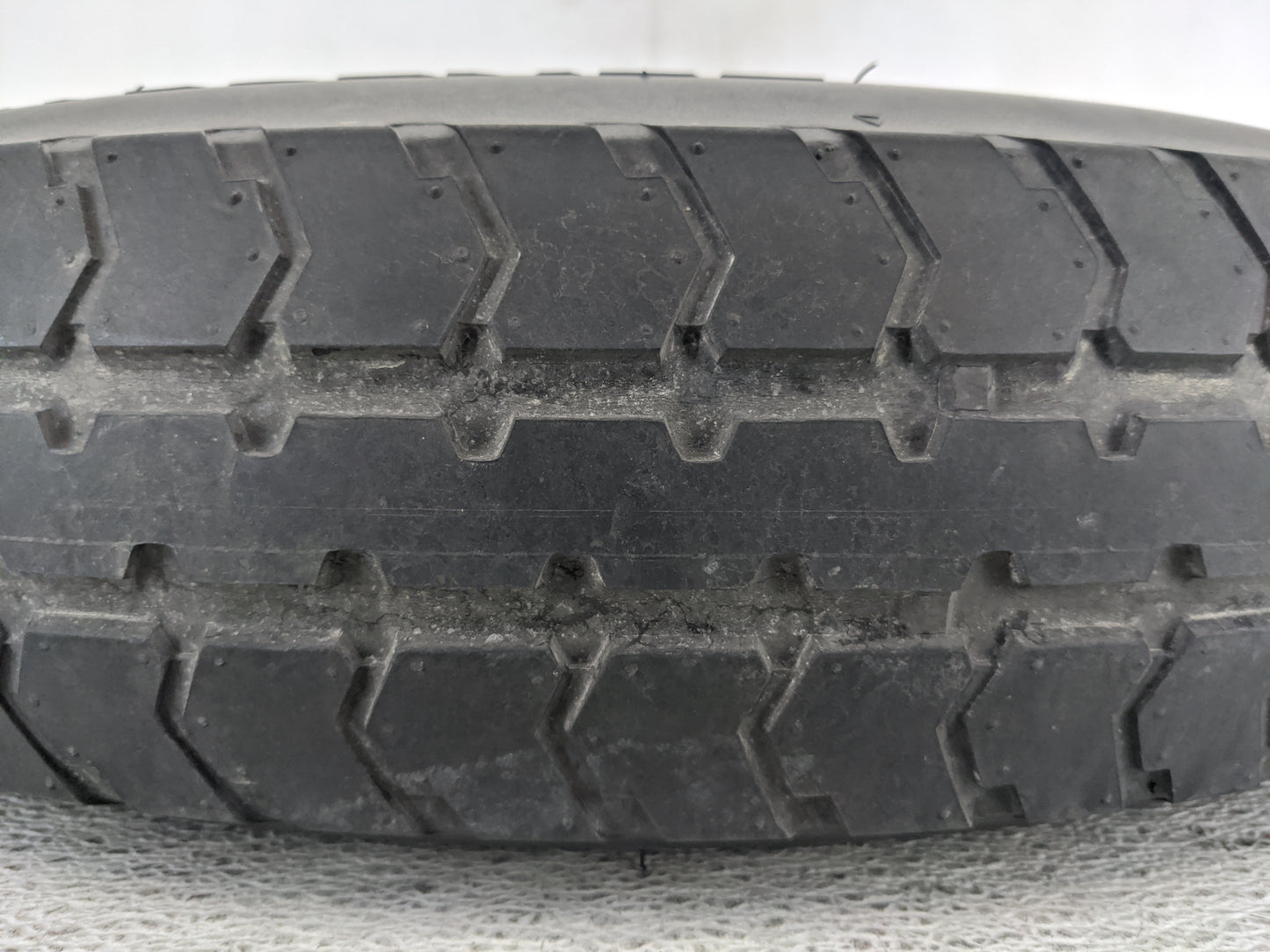 2009-2016 Hyundai Genesis Spare Donut Tire Wheel Rim Oem - Oemusedautoparts1.com