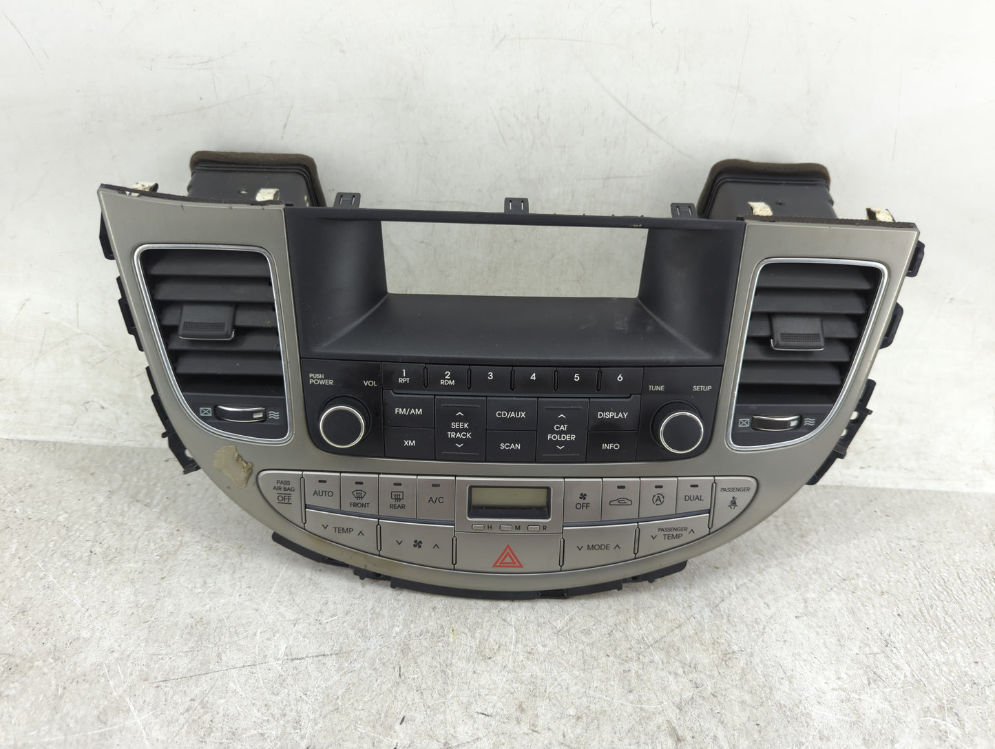2009-2014 Hyundai Genesis Climate Control Module Temperature AC/Heater Replacement P/N:96110-3M100GV7 Fits OEM Used Auto Par