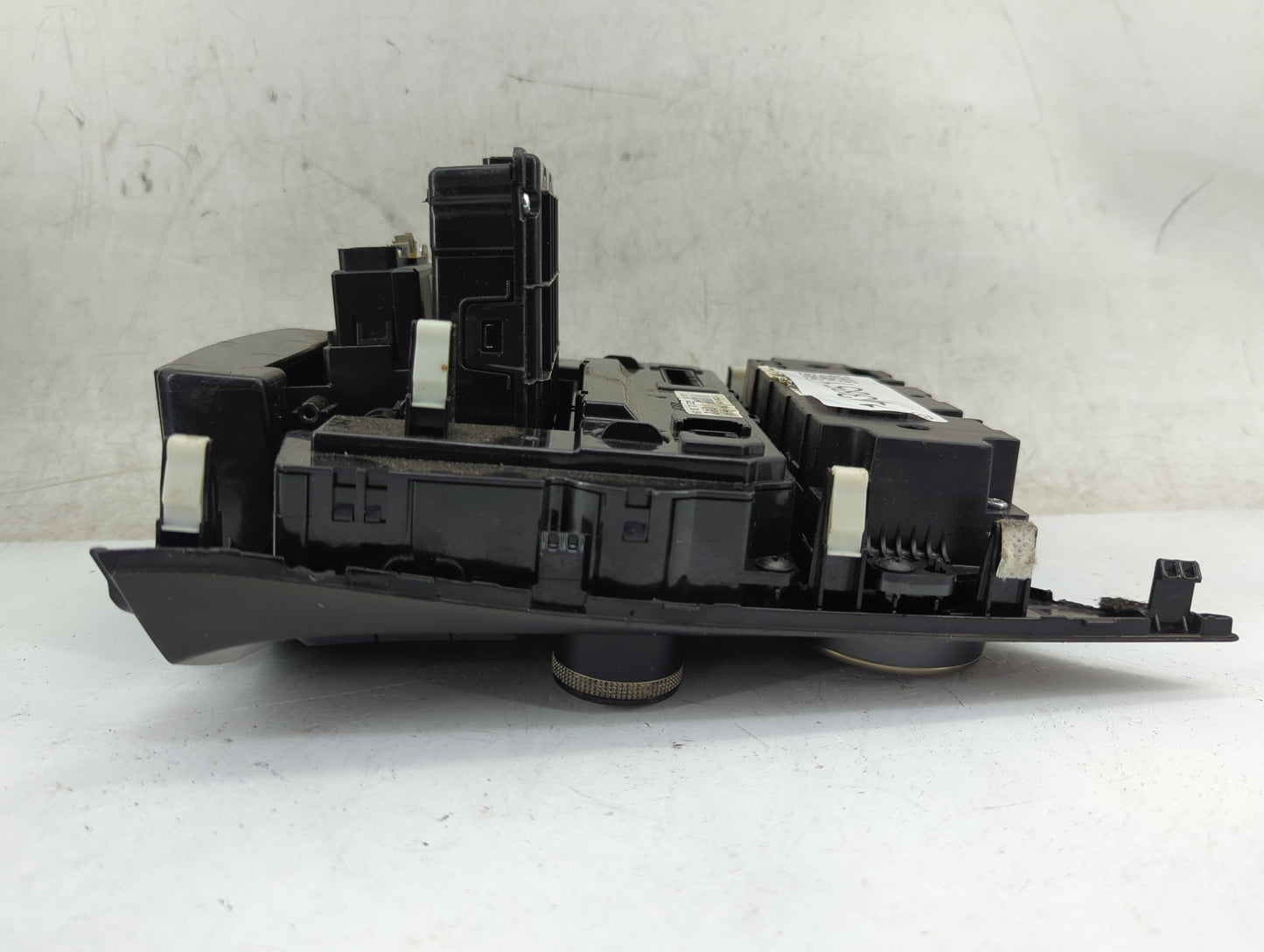 2013-2016 Hyundai Genesis Climate Control Module Temperature AC/Heater Replacement P/N:97250-2MFN0 Fits Fits 2013 2014 2015 