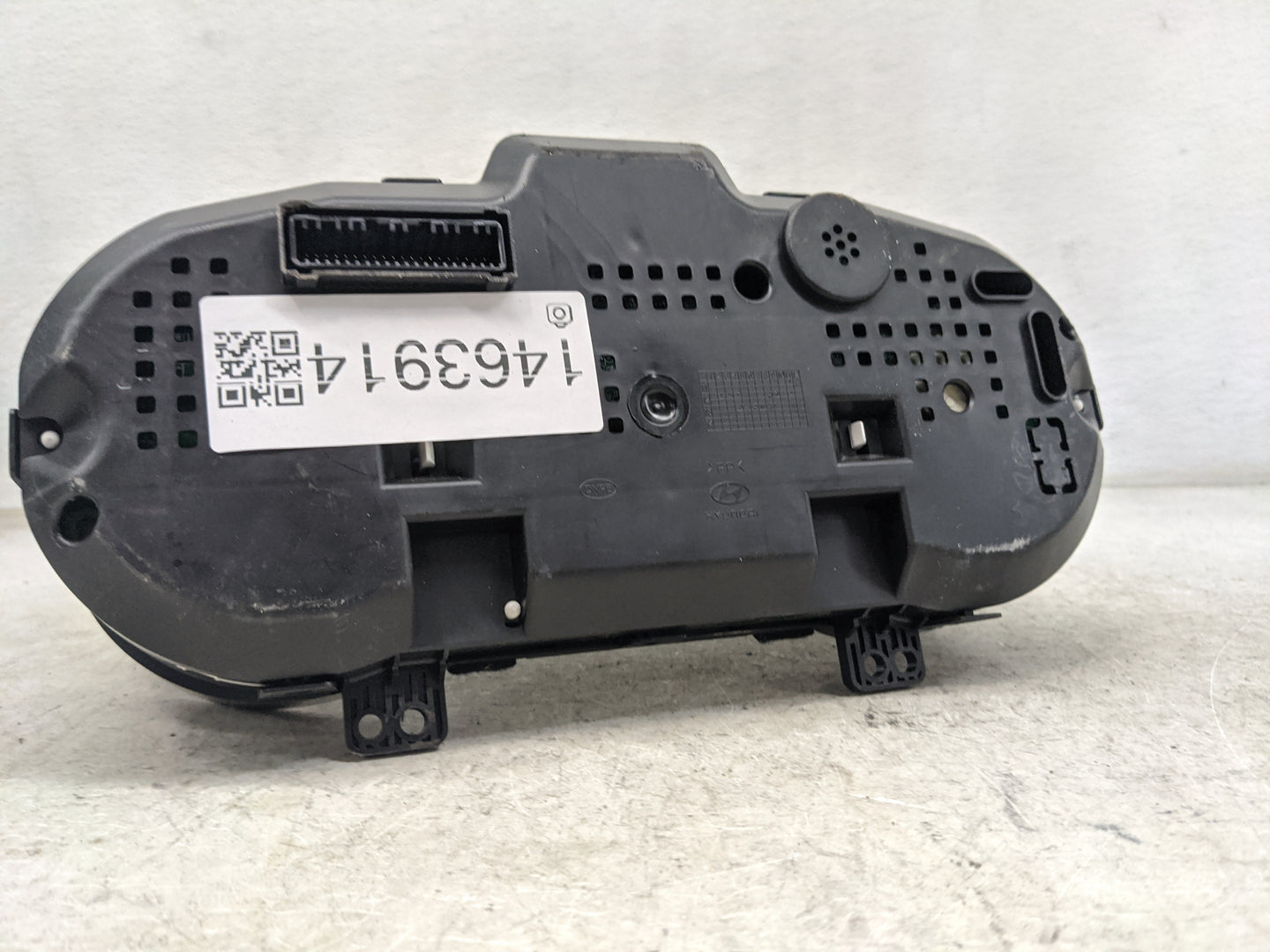 2013 Hyundai Genesis Instrument Cluster Speedometer Gauges P/N:94031-2M000 11002-1342I0H Miles:140K Fits OEM Used Auto Parts