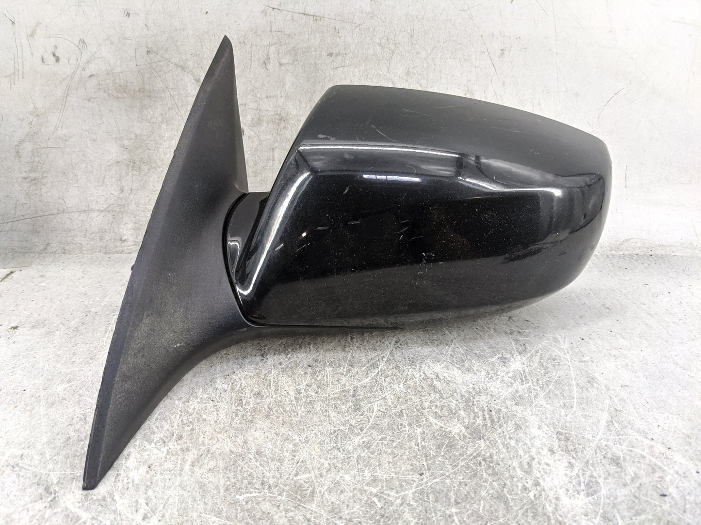 2009-2016 Hyundai Genesis Driver Side View Mirror - Left Door Mirror OEM Used - Oemusedautoparts1.com