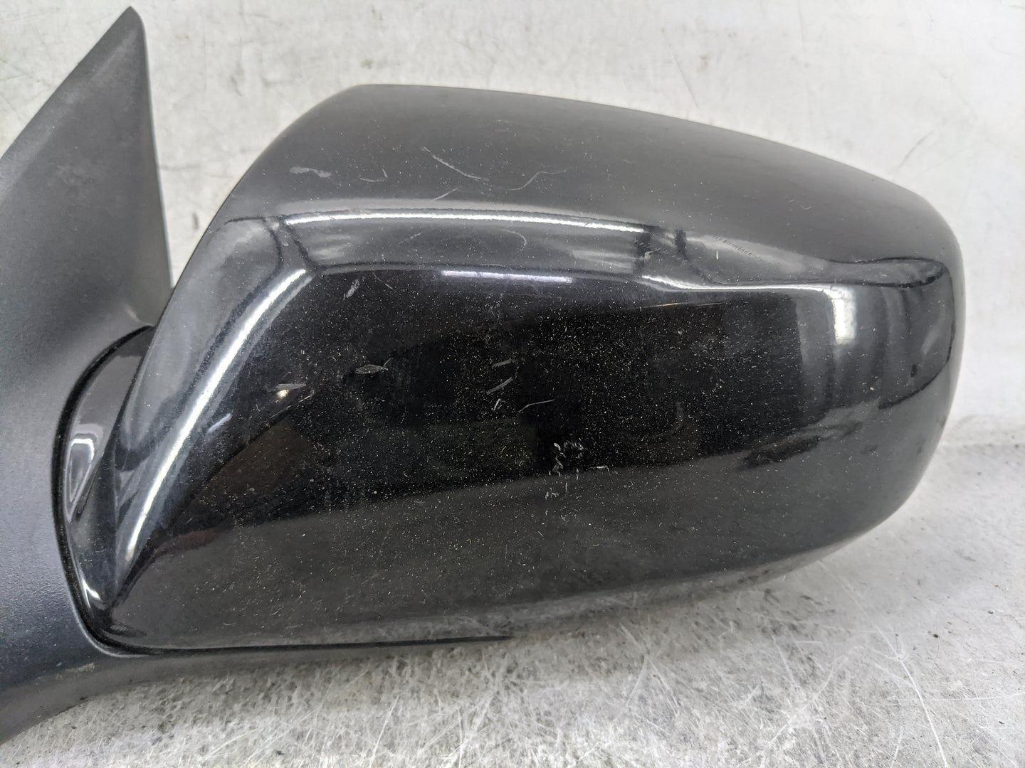 2009-2016 Hyundai Genesis Driver Side View Mirror - Left Door Mirror OEM Used - Oemusedautoparts1.com