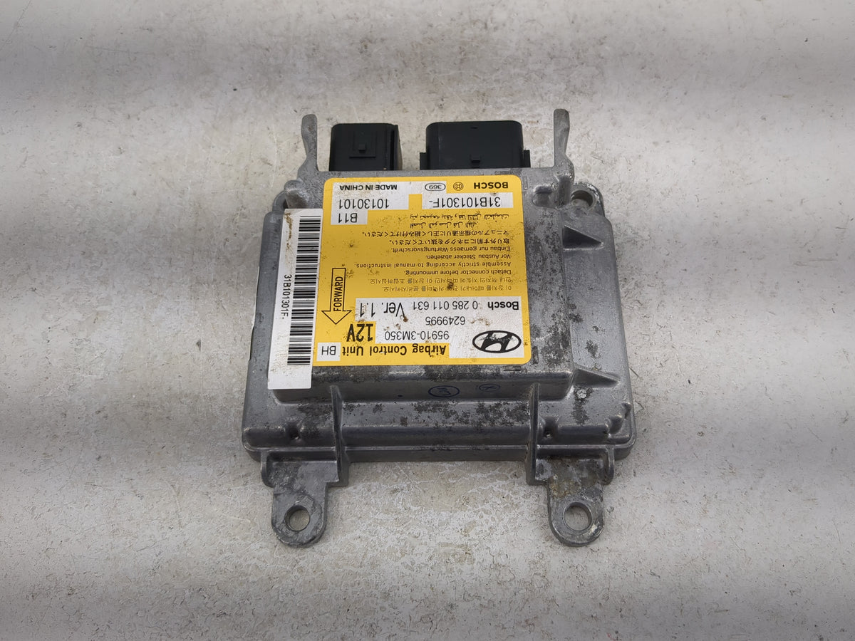 2013-2014 Hyundai Genesis Safety Restraint Srs Airbag Control Module - Oemusedautoparts1.com