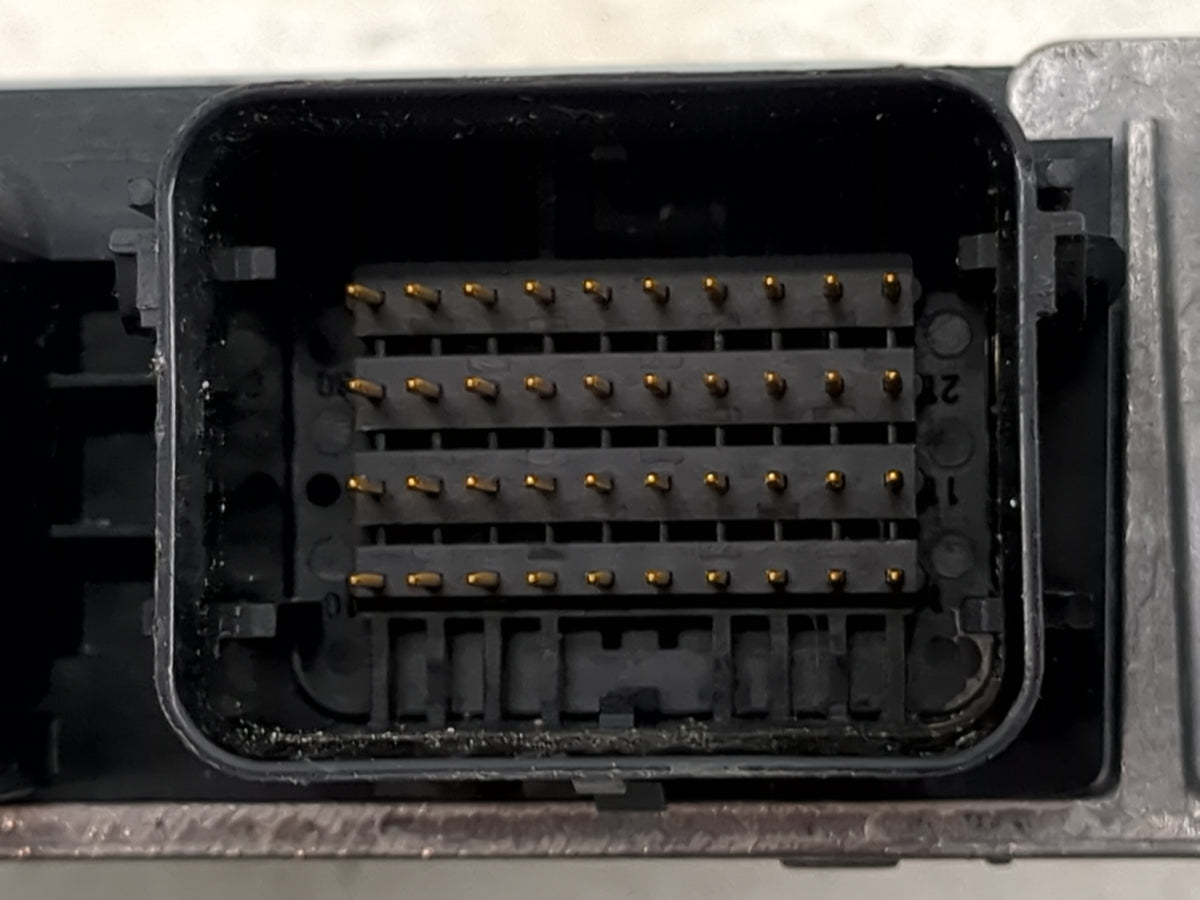 2013-2014 Hyundai Genesis Safety Restraint Srs Airbag Control Module - Oemusedautoparts1.com