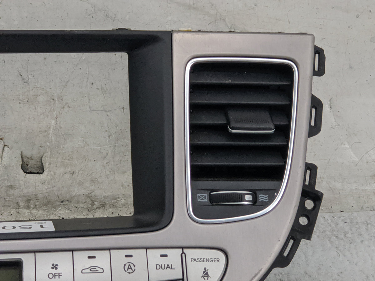2009-2014 Hyundai Genesis Climate Control Module Temperature AC/Heater Replacement P/N:97250-3M700 Fits OEM Used Auto Parts 