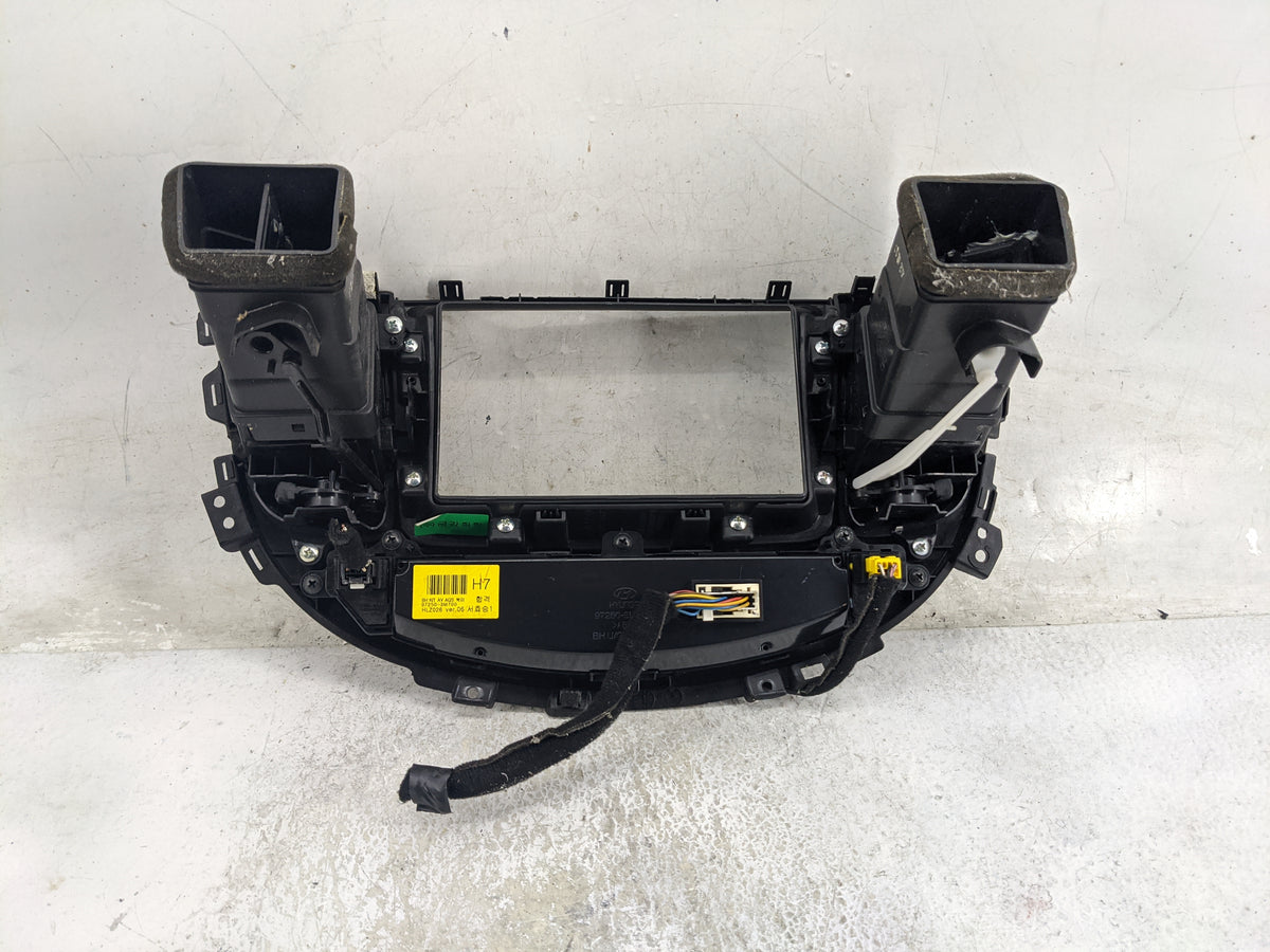 2009-2014 Hyundai Genesis Climate Control Module Temperature AC/Heater Replacement P/N:97250-3M700 Fits OEM Used Auto Parts 