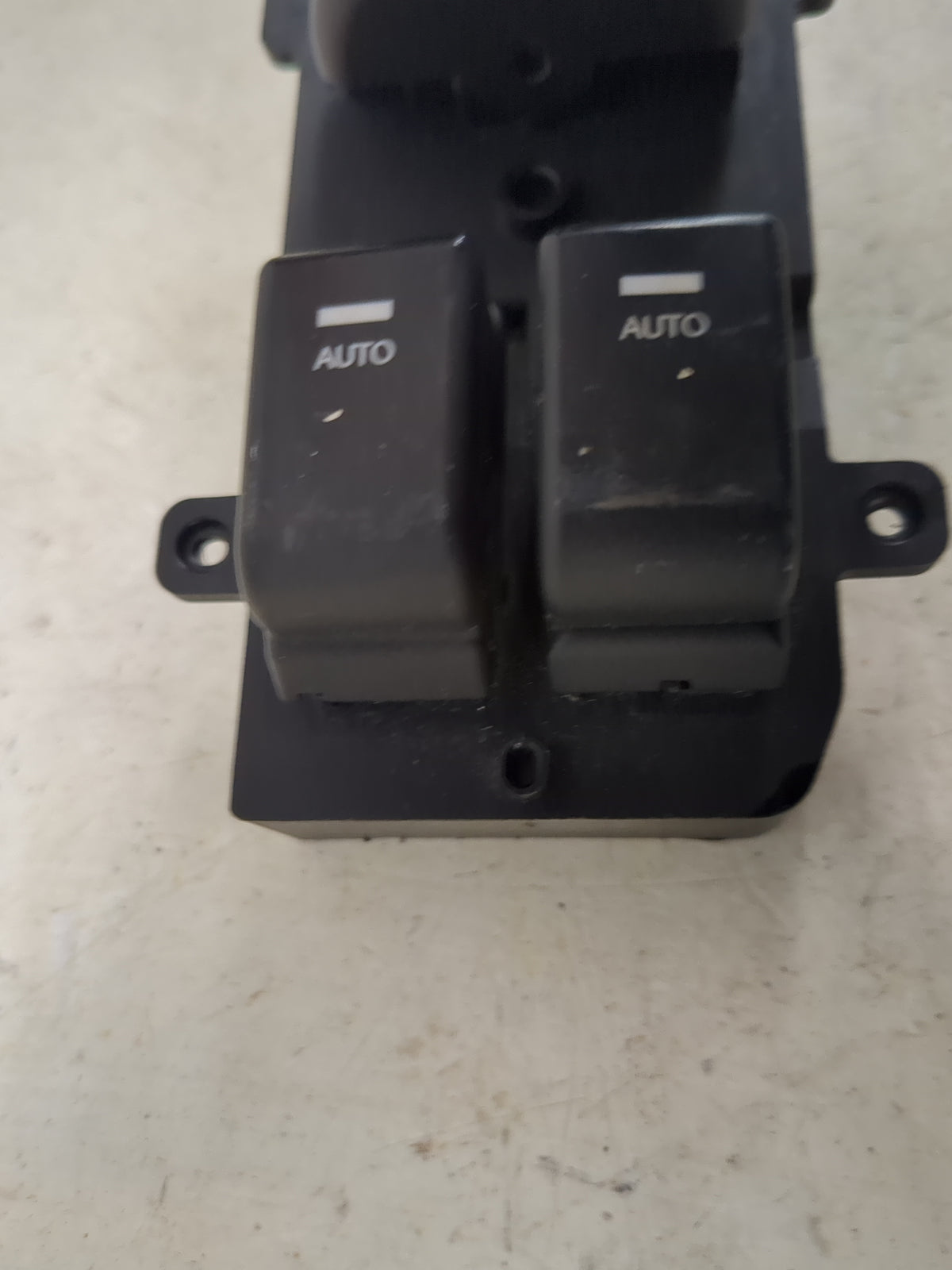 2013-2016 Hyundai Genesis Master Power Window Switch Replacement Driver Side Left P/N:20200837S Fits Fits 2013 2014 2015 201