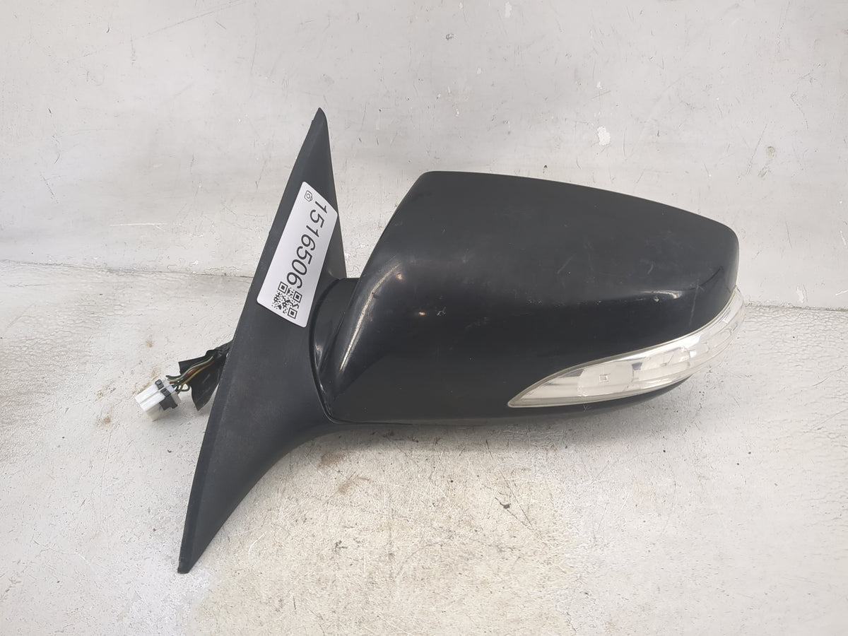 2009-2016 Hyundai Genesis Driver Side View Mirror - Left Door Mirror OEM Used - Oemusedautoparts1.com