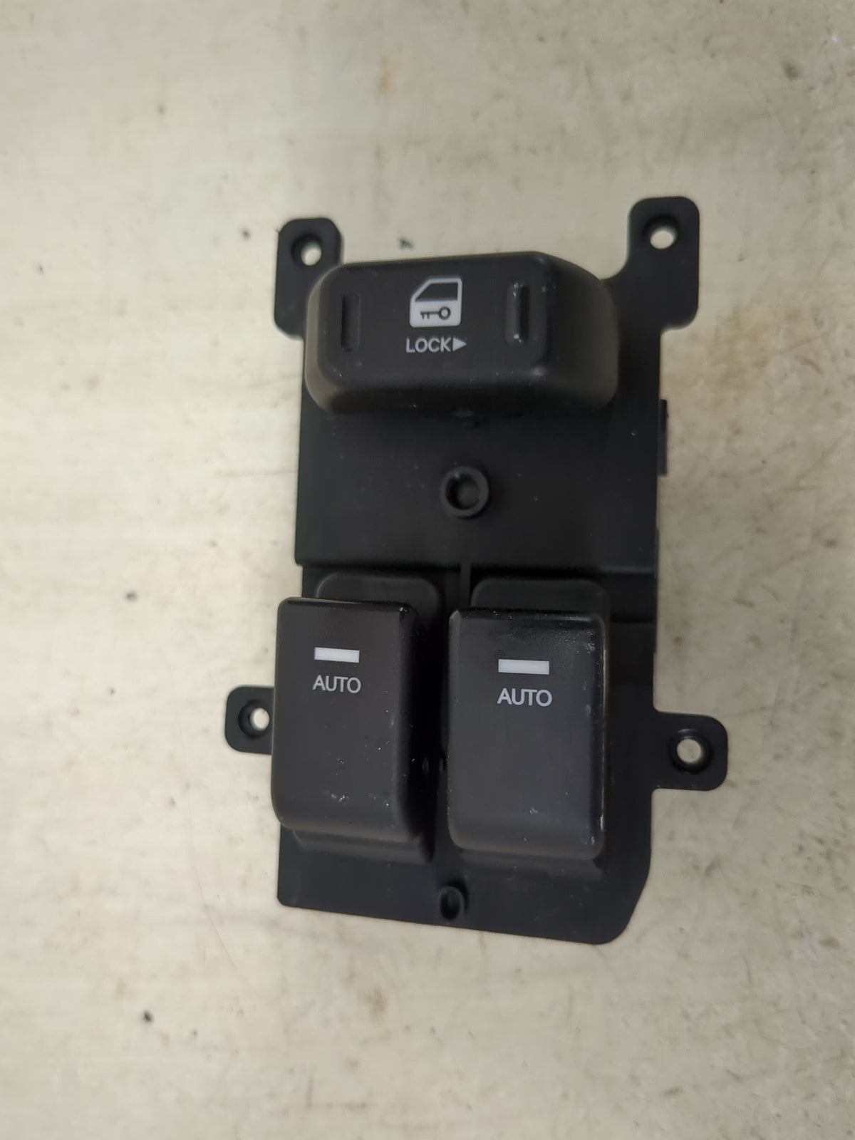 2013-2016 Hyundai Genesis Master Power Window Switch Replacement Driver Side Left P/N:202008374 Fits Fits 2013 2014 2015 201