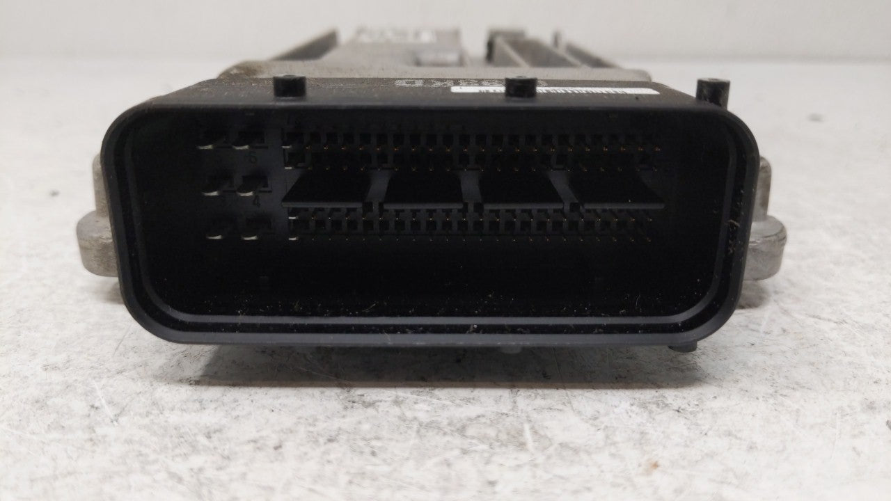 2013-2014 Hyundai Genesis Chassis Control Module Ccm Bcm Body Control - Oemusedautoparts1.com