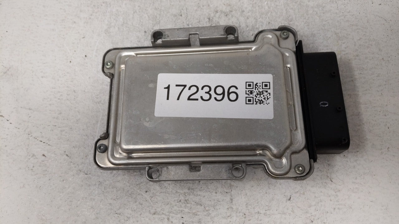 2013-2014 Hyundai Genesis Chassis Control Module Ccm Bcm Body Control - Oemusedautoparts1.com