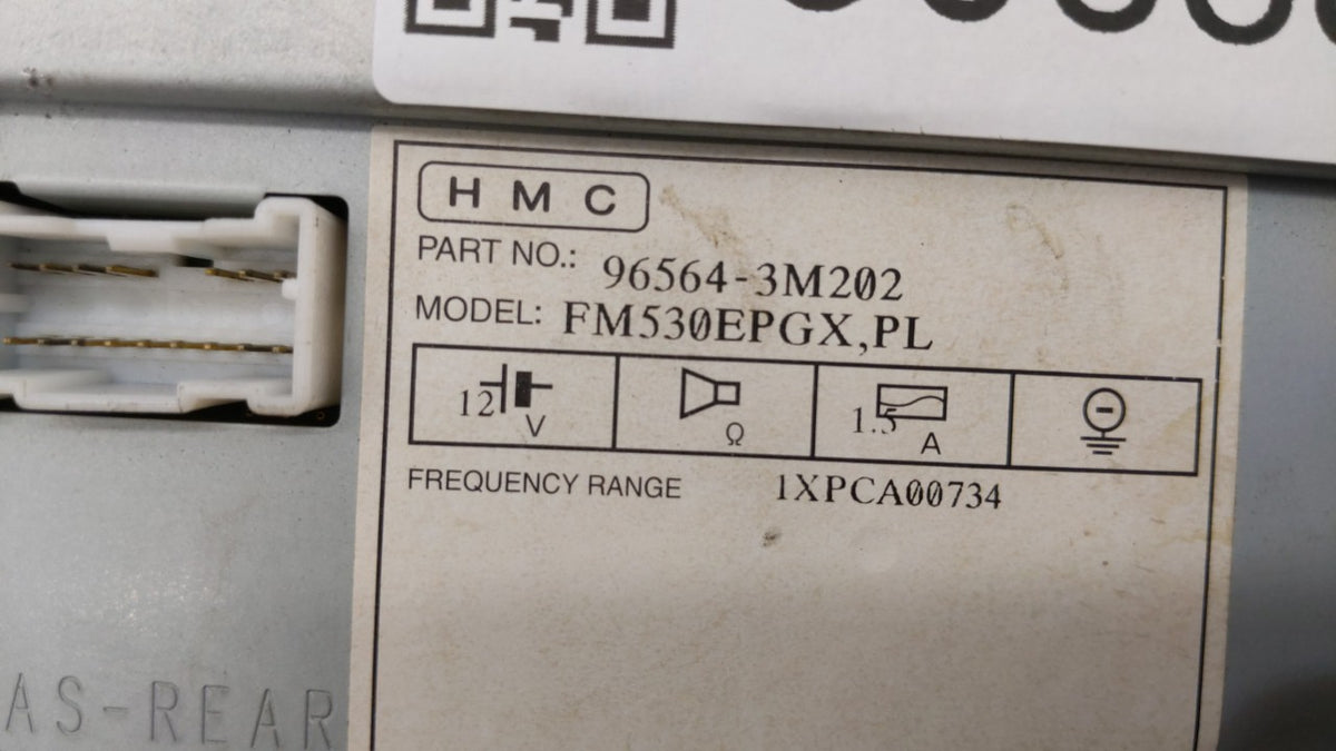 2013-2014 Hyundai Genesis Information Radio Display Screen - Oemusedautoparts1.com