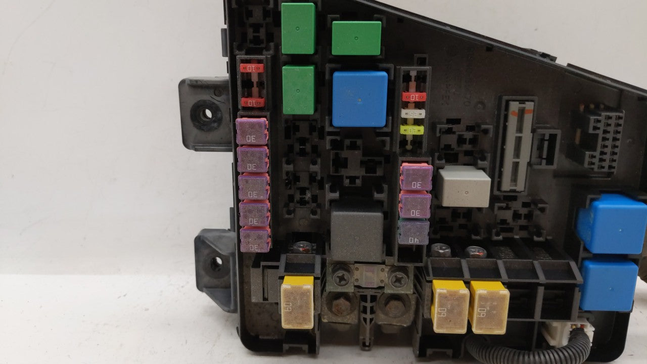 2012-2014 Hyundai Genesis Fusebox Fuse Box Panel Relay Module P/N:91940-3M131 Fits Fits 2012 2013 2014 OEM Used Auto Parts -