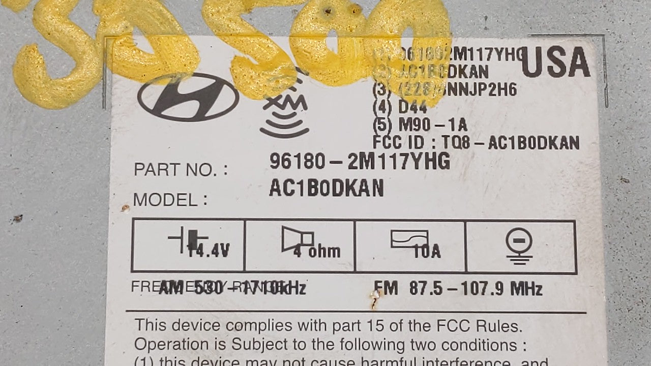 2013-2013 Hyundai Genesis Am Fm Cd Player Radio Receiver - Oemusedautoparts1.com