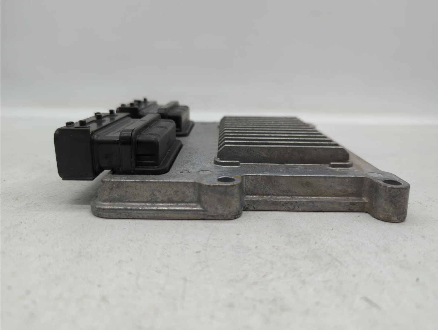 2012-2014 Hyundai Genesis PCM Engine Control Computer ECU ECM PCU OEM P/N:95440-4F221 39105-3CBN0 Fits Fits 2012 2013 2014 O