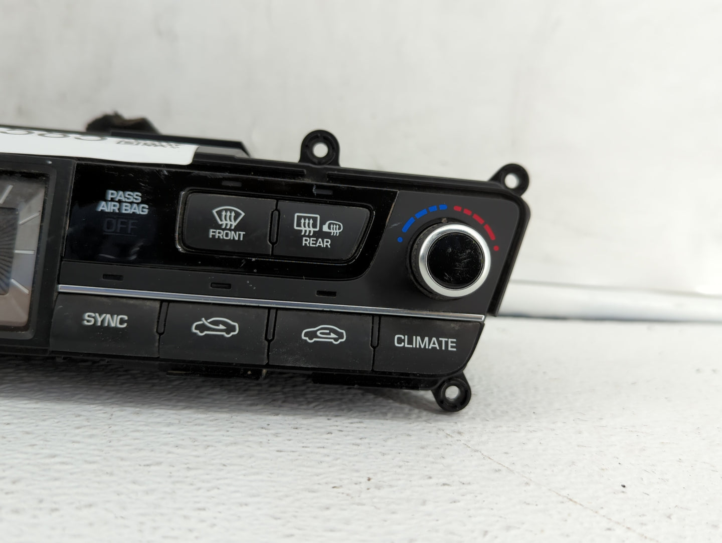 2013-2016 Hyundai Genesis Climate Control Module Temperature AC/Heater Replacement P/N:94300-2M800 97250 2MMC1 Fits OEM Used