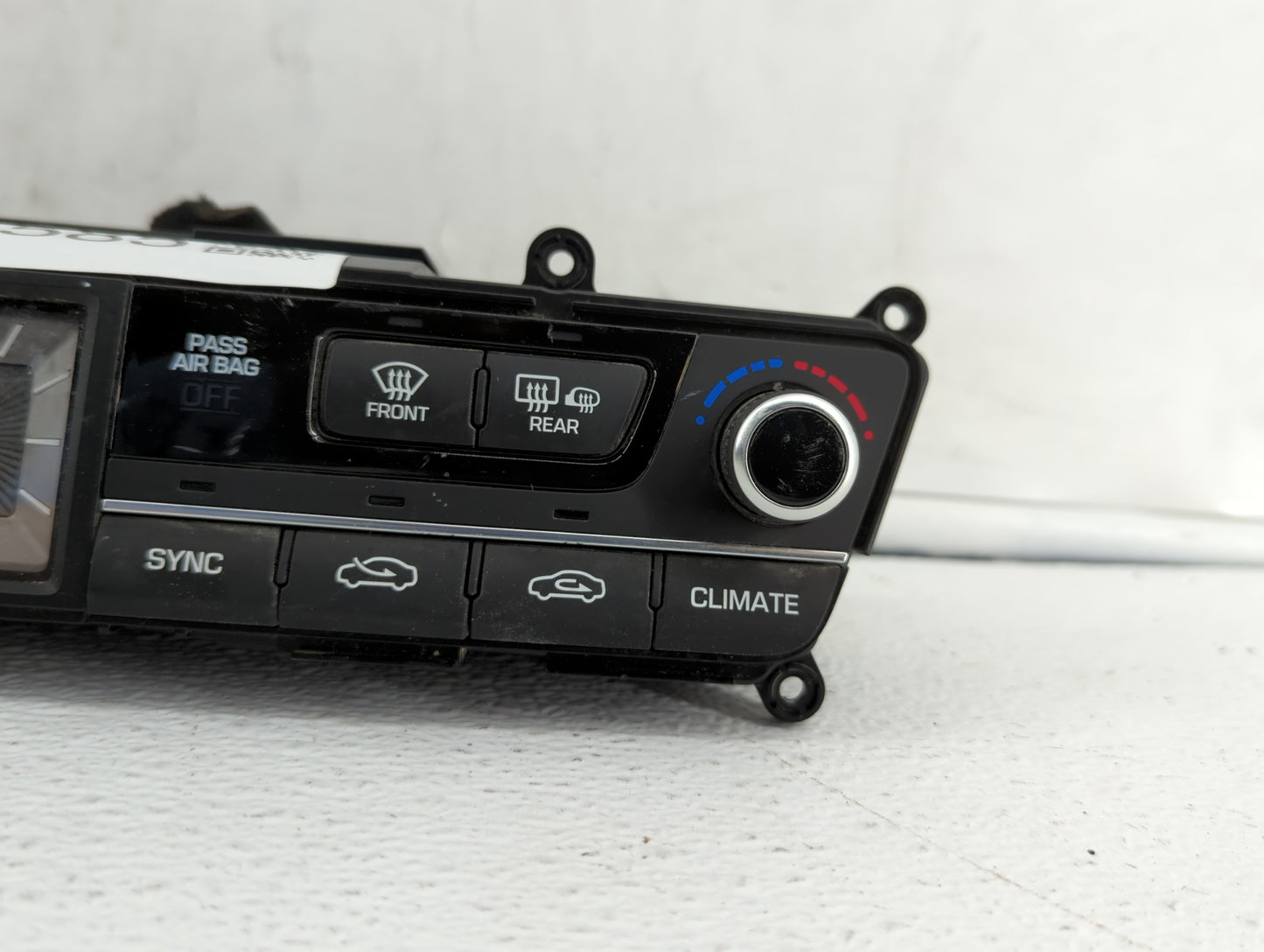 2013-2016 Hyundai Genesis Climate Control Module Temperature AC/Heater Replacement P/N:94300-2M800 97250 2MMC1 Fits OEM Used