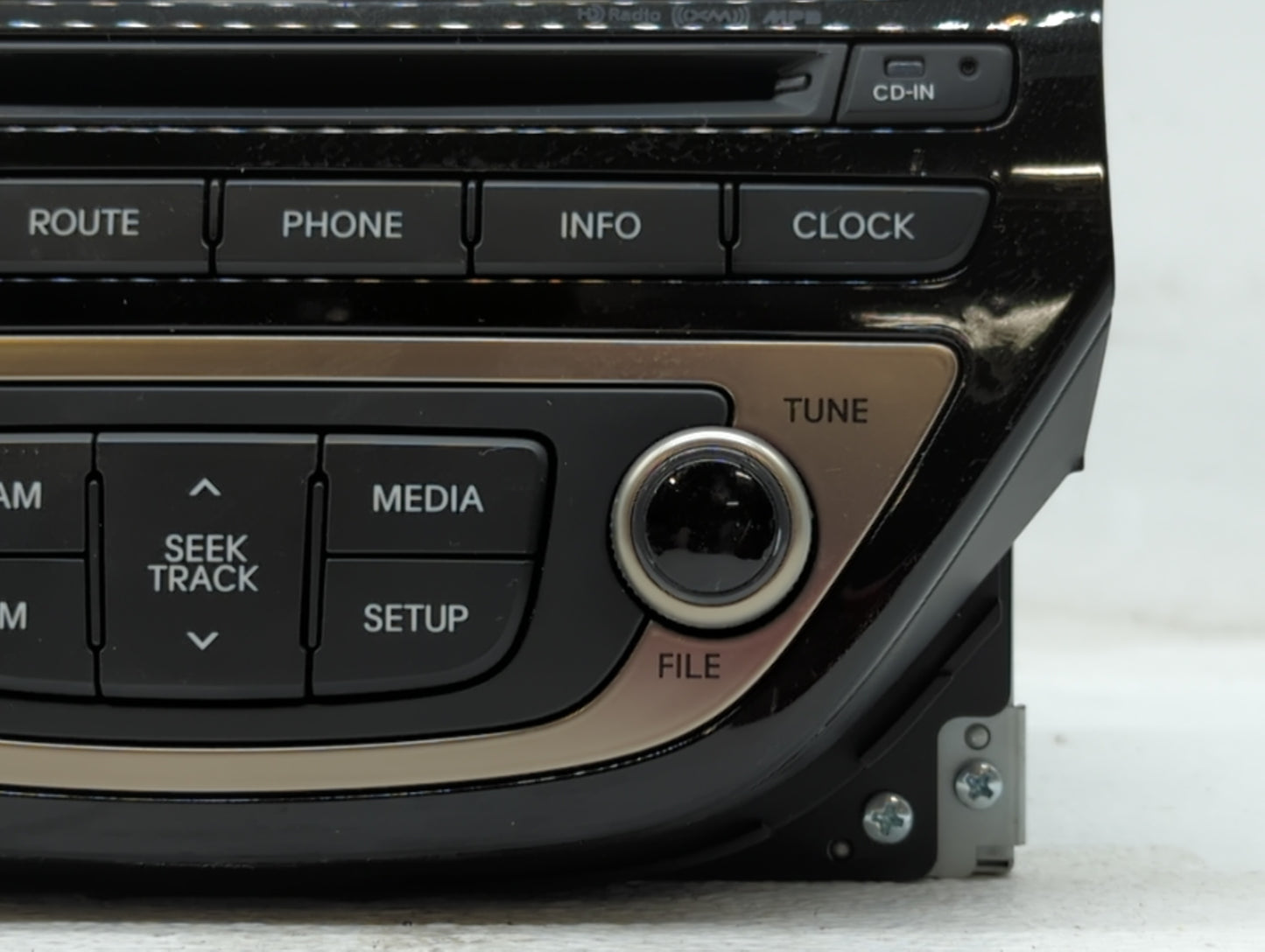 2013-2015 Hyundai Genesis Am Fm Cd Player Radio Receiver - Oemusedautoparts1.com