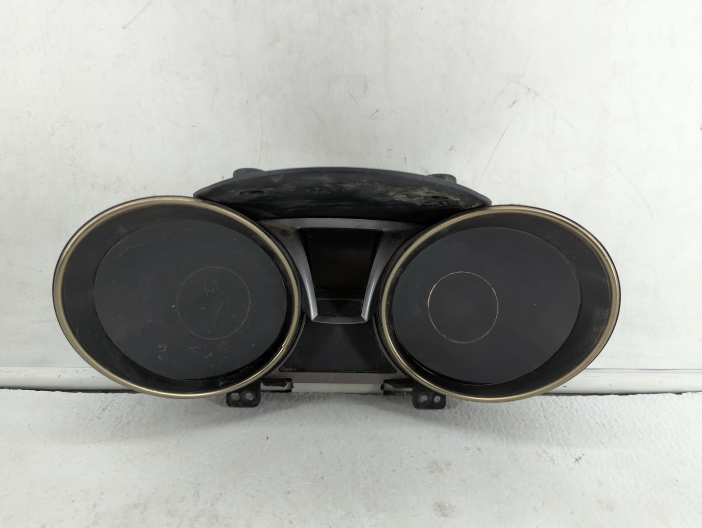 2013 Hyundai Genesis Instrument Cluster Speedometer Gauges P/N:94031-2M020 Fits OEM Used Auto Parts - Oemusedautoparts1.com