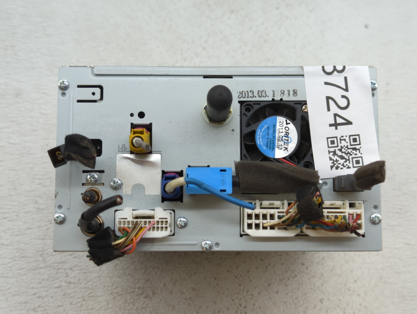2013-2015 Hyundai Genesis Am Fm Cd Player Radio Receiver - Oemusedautoparts1.com