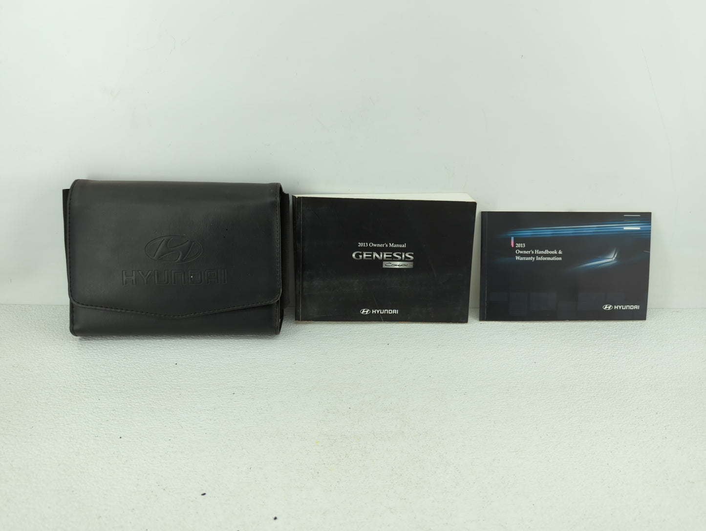 2013 Hyundai Genesis Owners Manual Book Guide OEM Used Auto Parts - Oemusedautoparts1.com