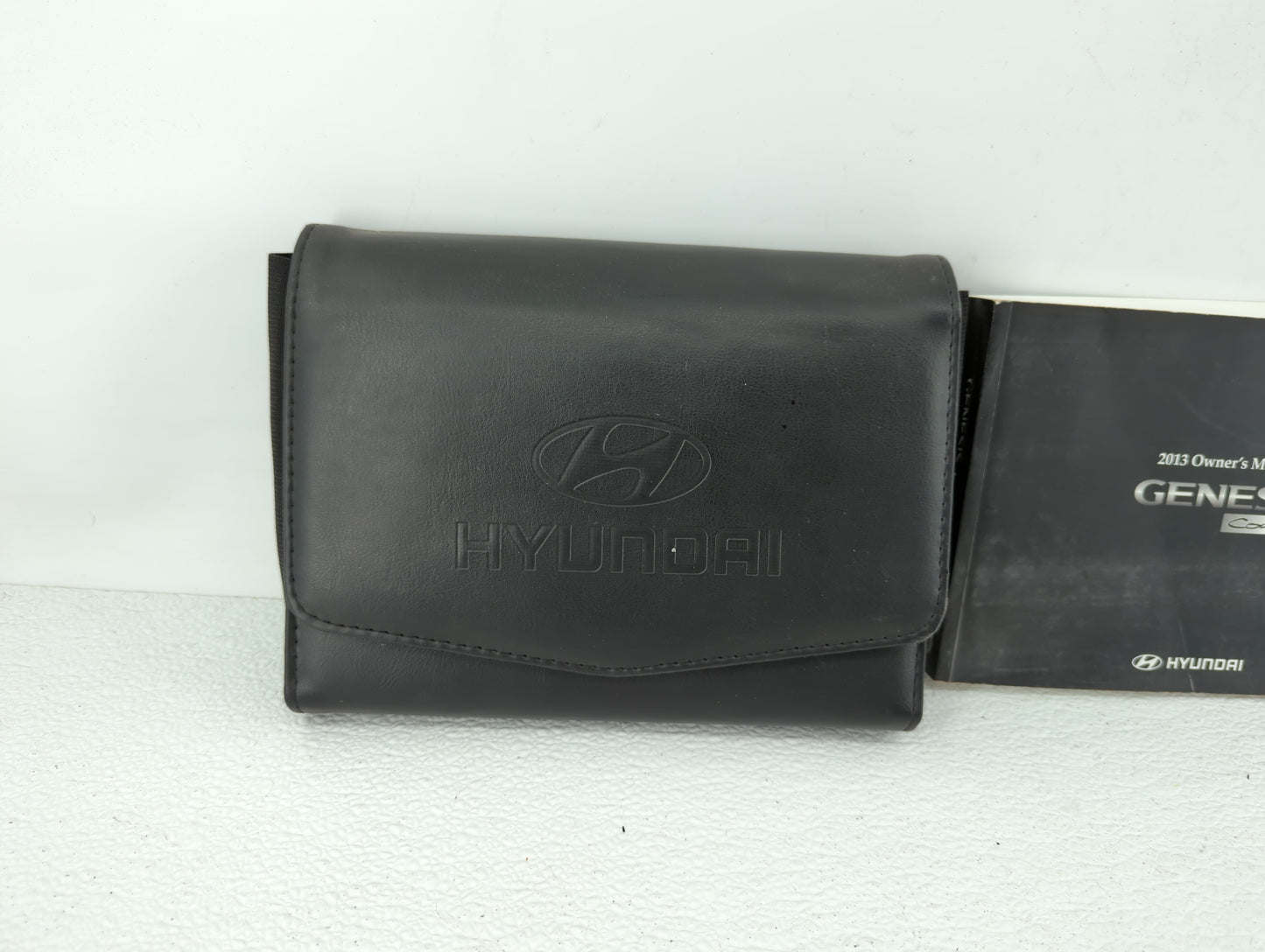 2013 Hyundai Genesis Owners Manual Book Guide OEM Used Auto Parts - Oemusedautoparts1.com