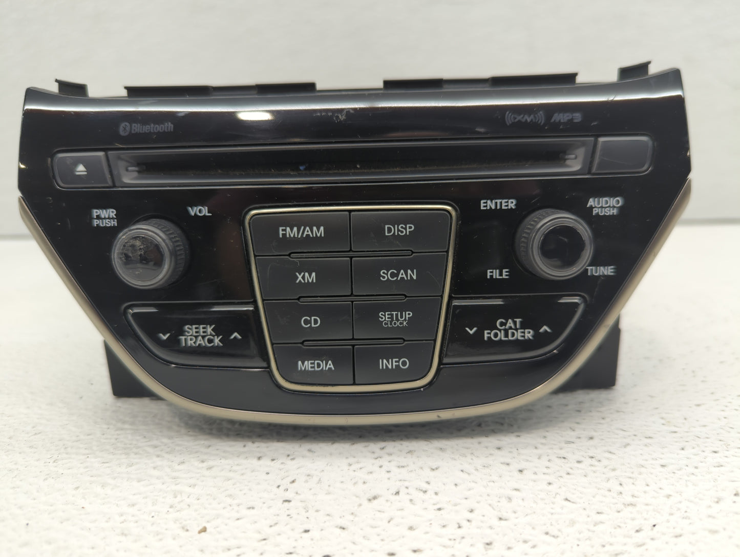 2013-2013 Hyundai Genesis Am Fm Cd Player Radio Receiver - Oemusedautoparts1.com
