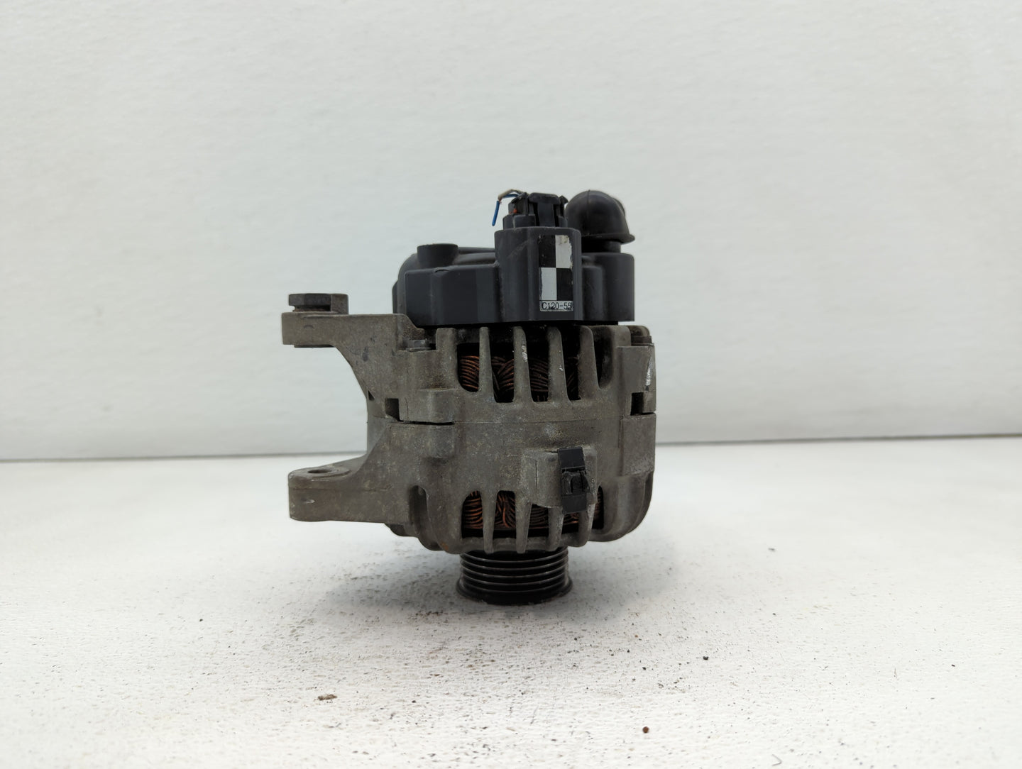 2013-2014 Hyundai Genesis Alternator Replacement Generator Charging Assembly Engine OEM P/N:37301-2C120 Fits Fits 2013 2014 