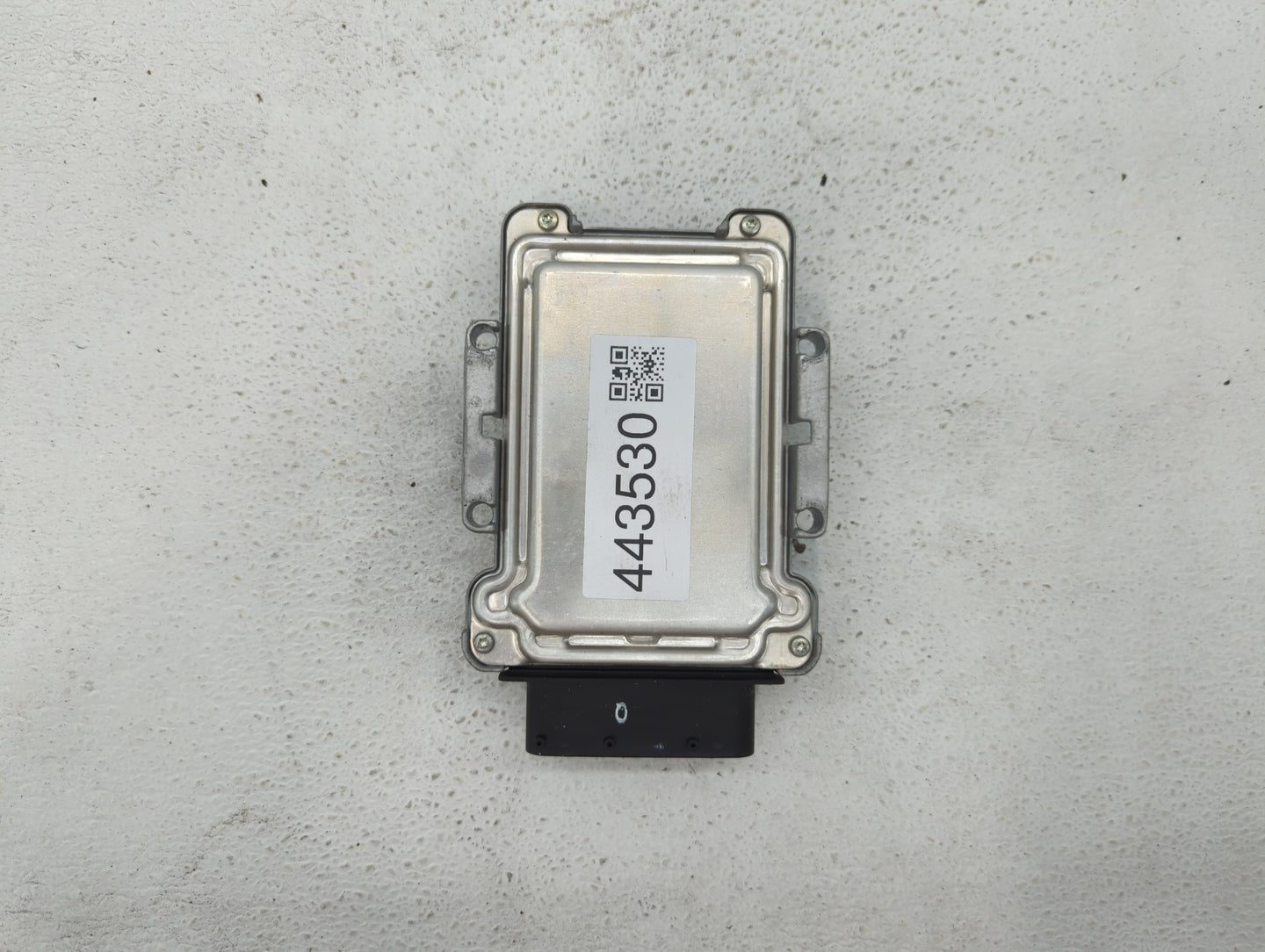 2013-2014 Hyundai Genesis Chassis Control Module Ccm Bcm Body Control - Oemusedautoparts1.com