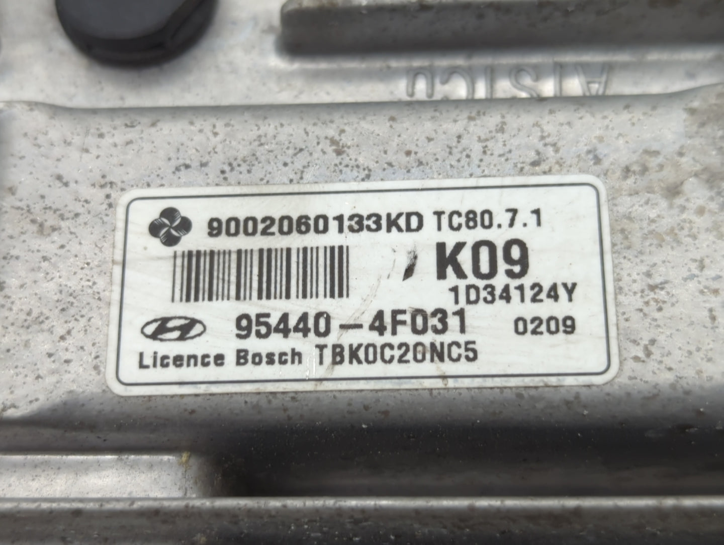 2013-2014 Hyundai Genesis Chassis Control Module Ccm Bcm Body Control - Oemusedautoparts1.com
