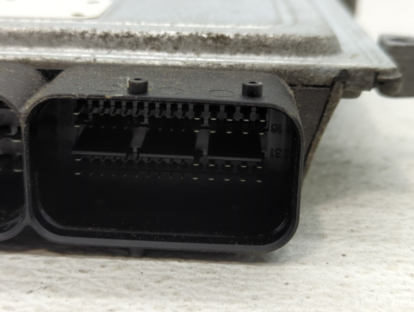 2013-2014 Hyundai Genesis PCM Engine Control Computer ECU ECM PCU OEM P/N:39122-2C060 39172-2C060 Fits Fits 2013 2014 OEM Us