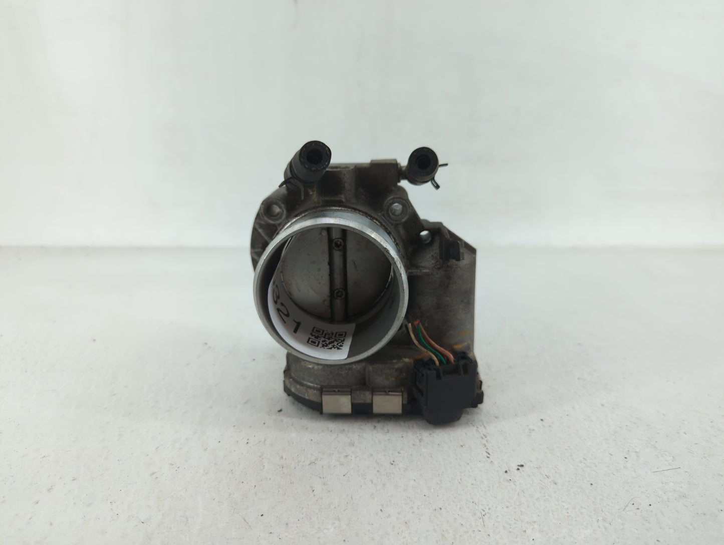 2009-2014 Hyundai Genesis Throttle Body P/N:35100-2C300 Fits Fits 2009 2010 2011 2012 2013 2014 OEM Used Auto Parts - Oemuse
