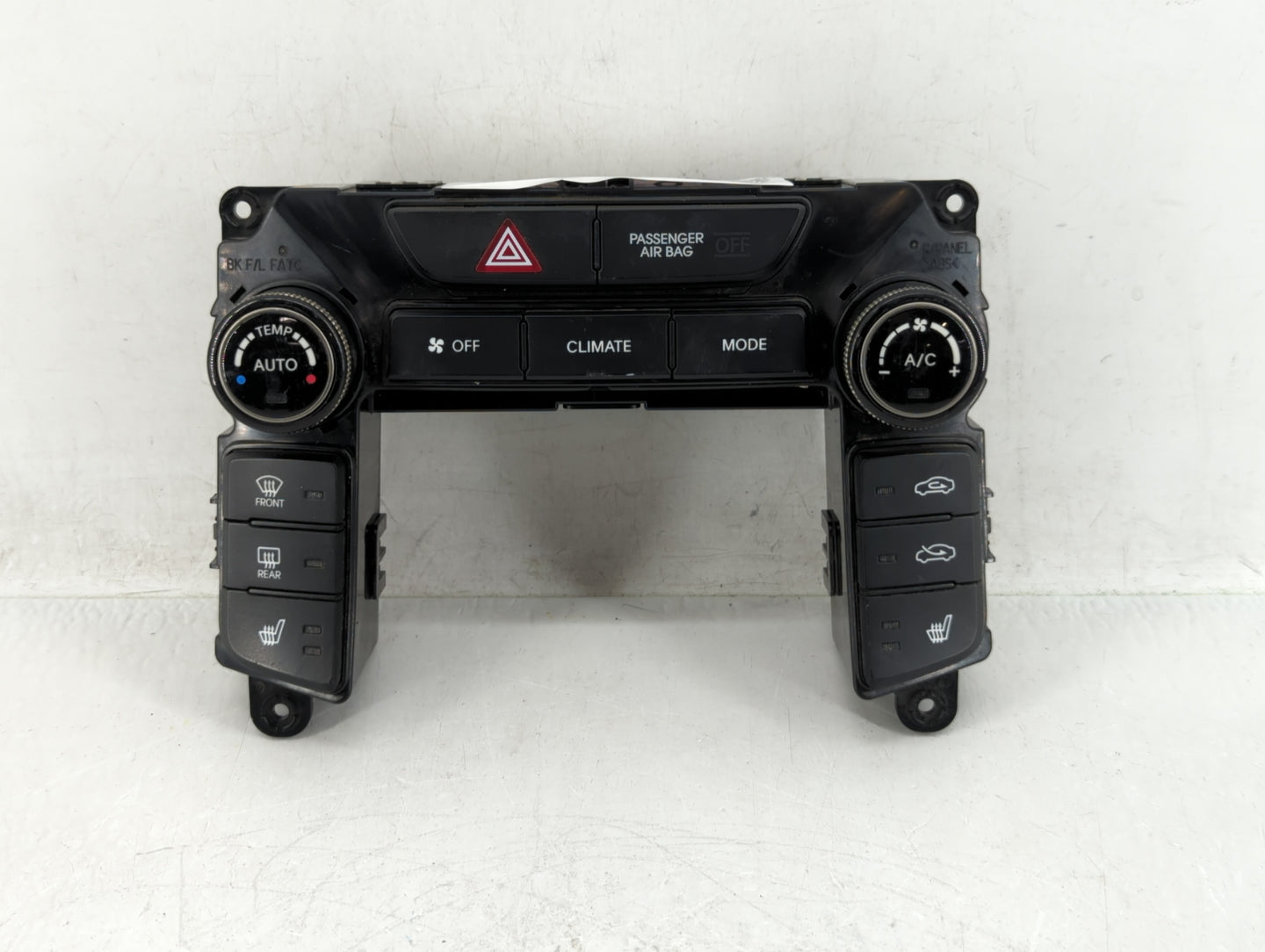 2013-2016 Hyundai Genesis Climate Control Module Temperature AC/Heater Replacement P/N:97250-2MFP1 97250-2MFP0 Fits OEM Used
