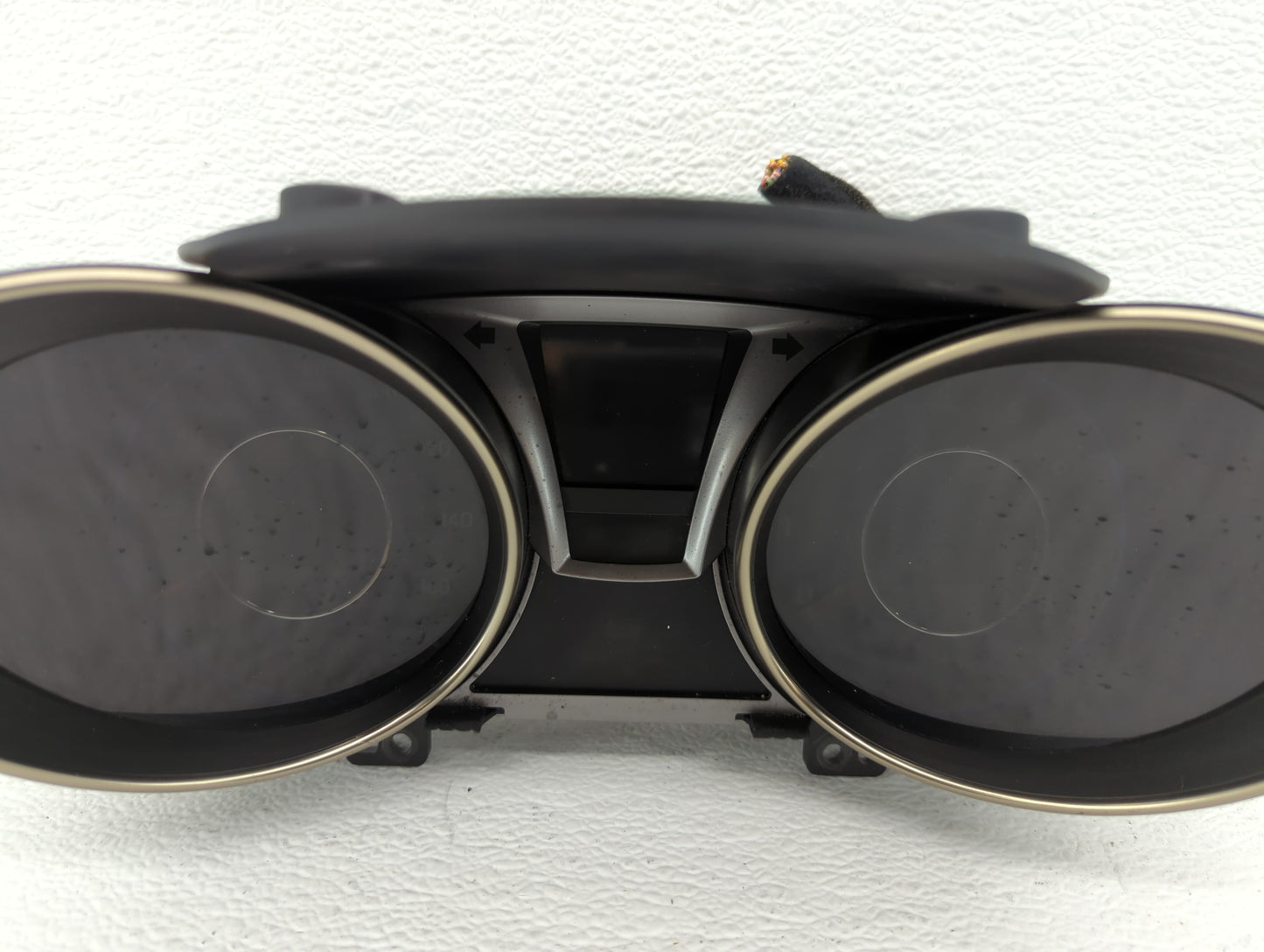 2013 Hyundai Genesis Instrument Cluster Speedometer Gauges P/N:94031-2M000 Fits OEM Used Auto Parts - Oemusedautoparts1.com