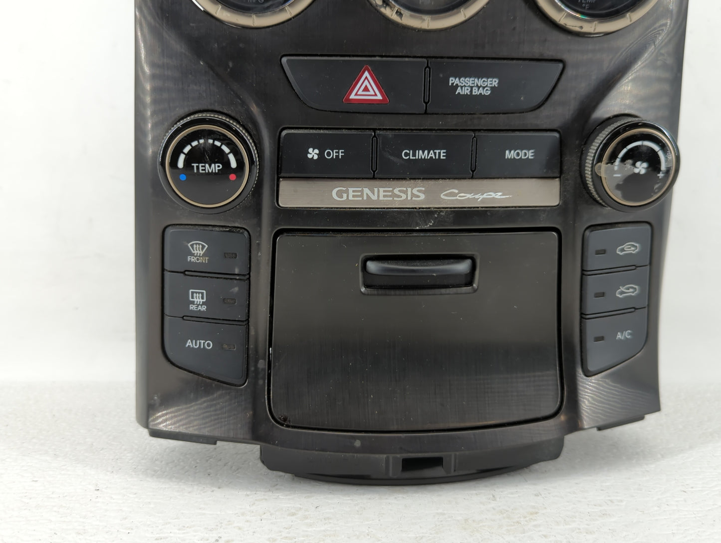 2013 Hyundai Genesis Climate Control Module Temperature AC/Heater Replacement P/N:97250-2MFNO Fits OEM Used Auto Parts - Oem