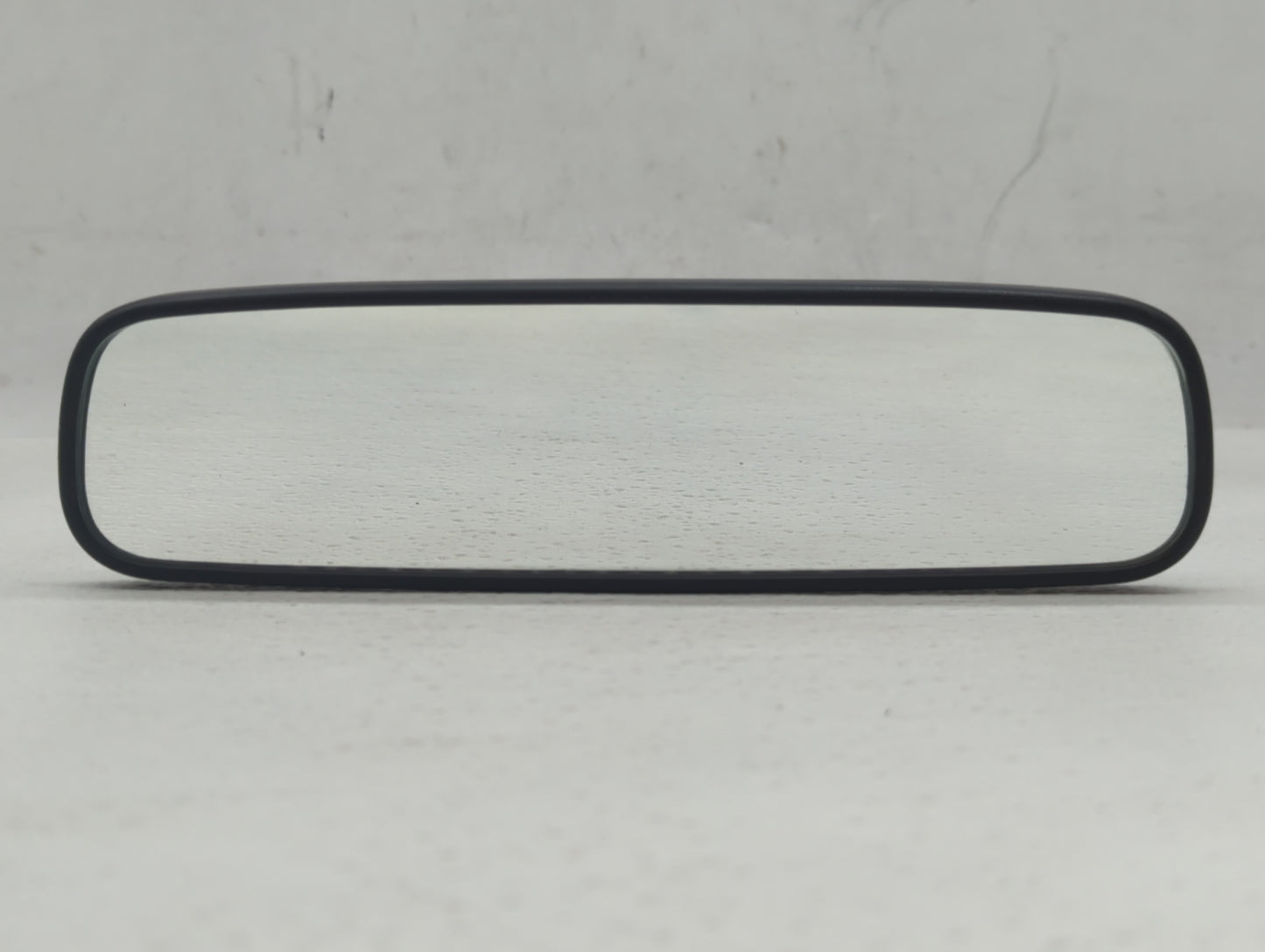 2009-2016 Hyundai Genesis Interior Rear View Mirror Replacement OEM P/N:E13010837 Fits OEM Used Auto Parts - Oemusedautopart