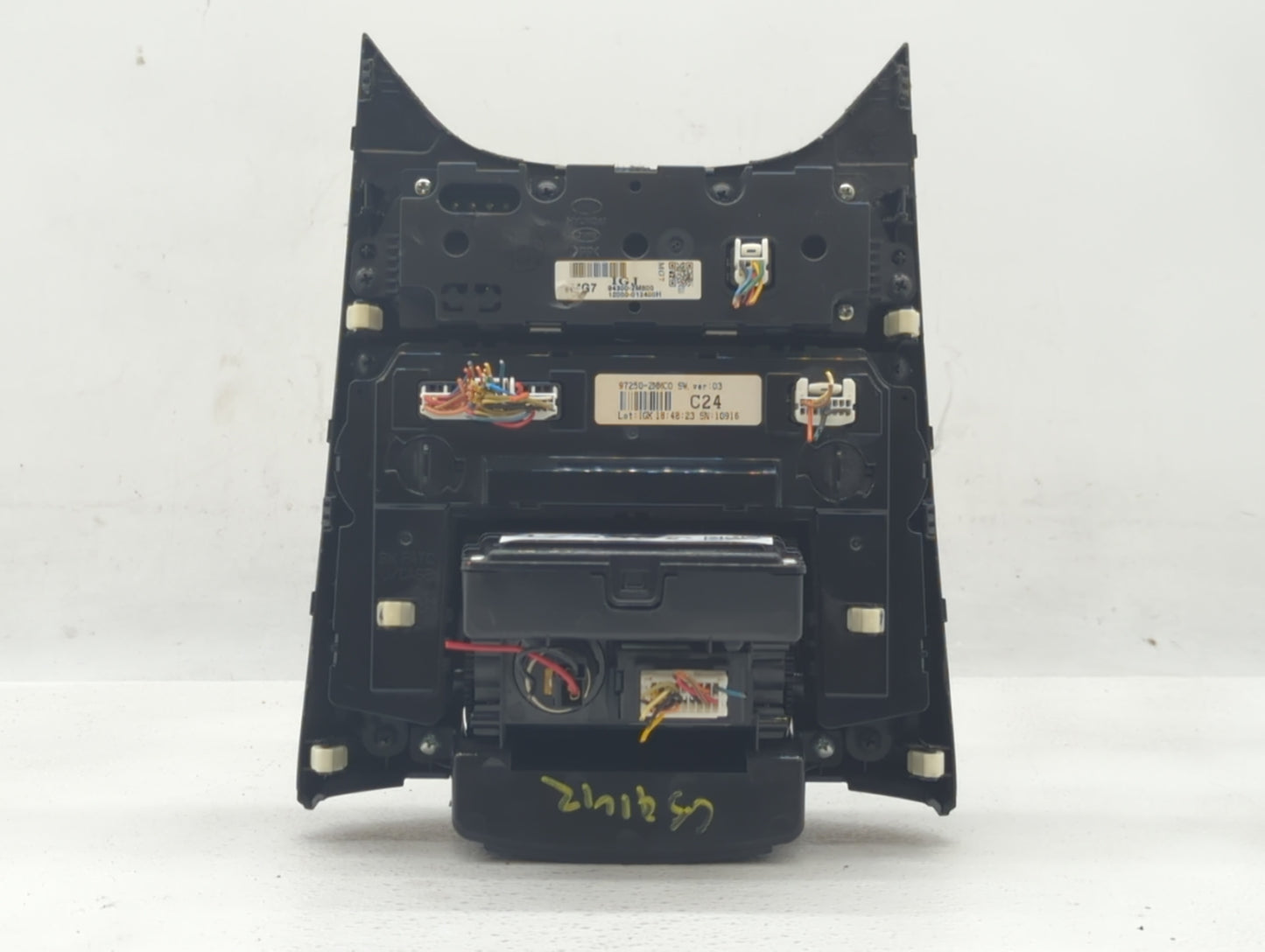2013-2015 Hyundai Genesis Climate Control Module Temperature AC/Heater Replacement P/N:97250-2MMC0 97250-2MFJ0 Fits OEM Used