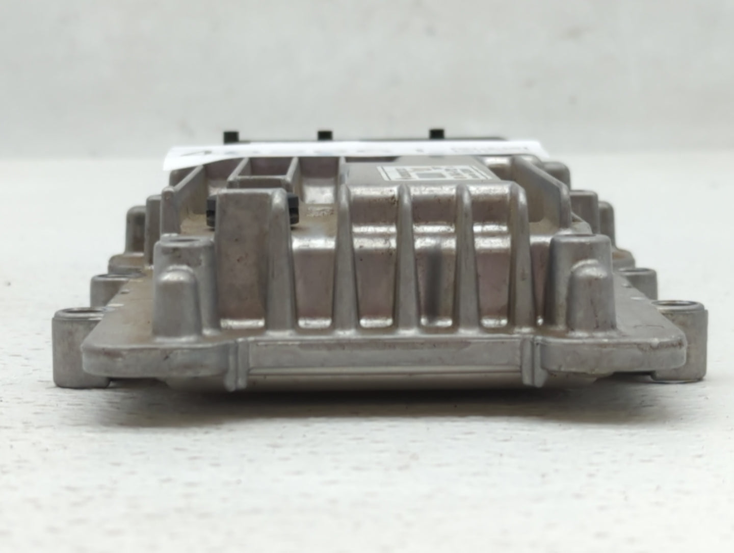 2013-2016 Hyundai Genesis Chassis Control Module Ccm Bcm Body Control - Oemusedautoparts1.com