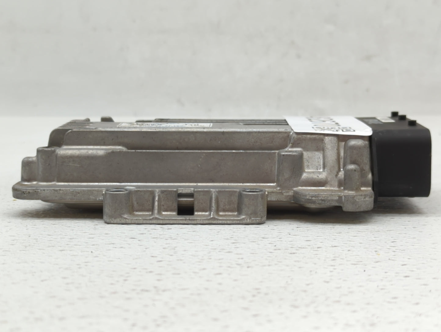 2013-2016 Hyundai Genesis Chassis Control Module Ccm Bcm Body Control - Oemusedautoparts1.com