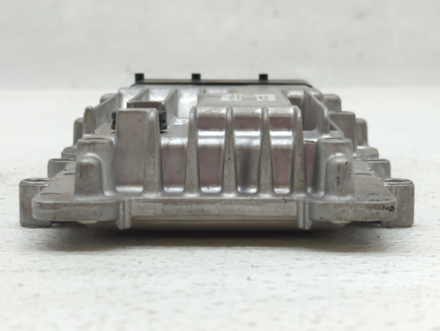 2013-2016 Hyundai Genesis Chassis Control Module Ccm Bcm Body Control - Oemusedautoparts1.com