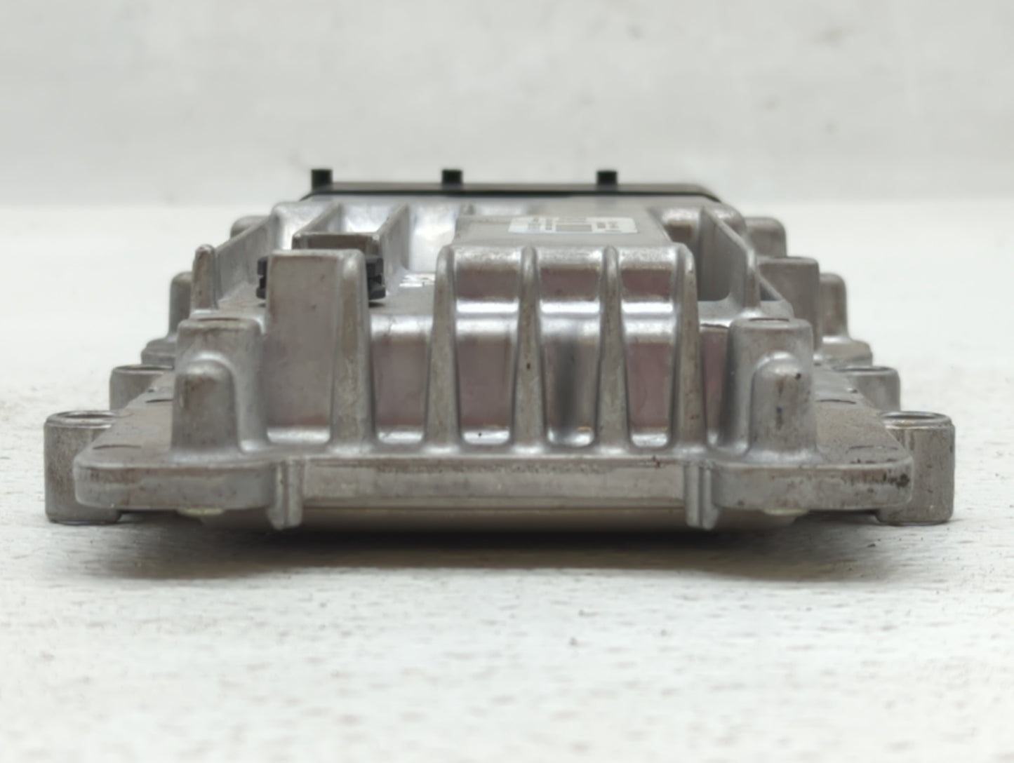 2013-2016 Hyundai Genesis Chassis Control Module Ccm Bcm Body Control - Oemusedautoparts1.com