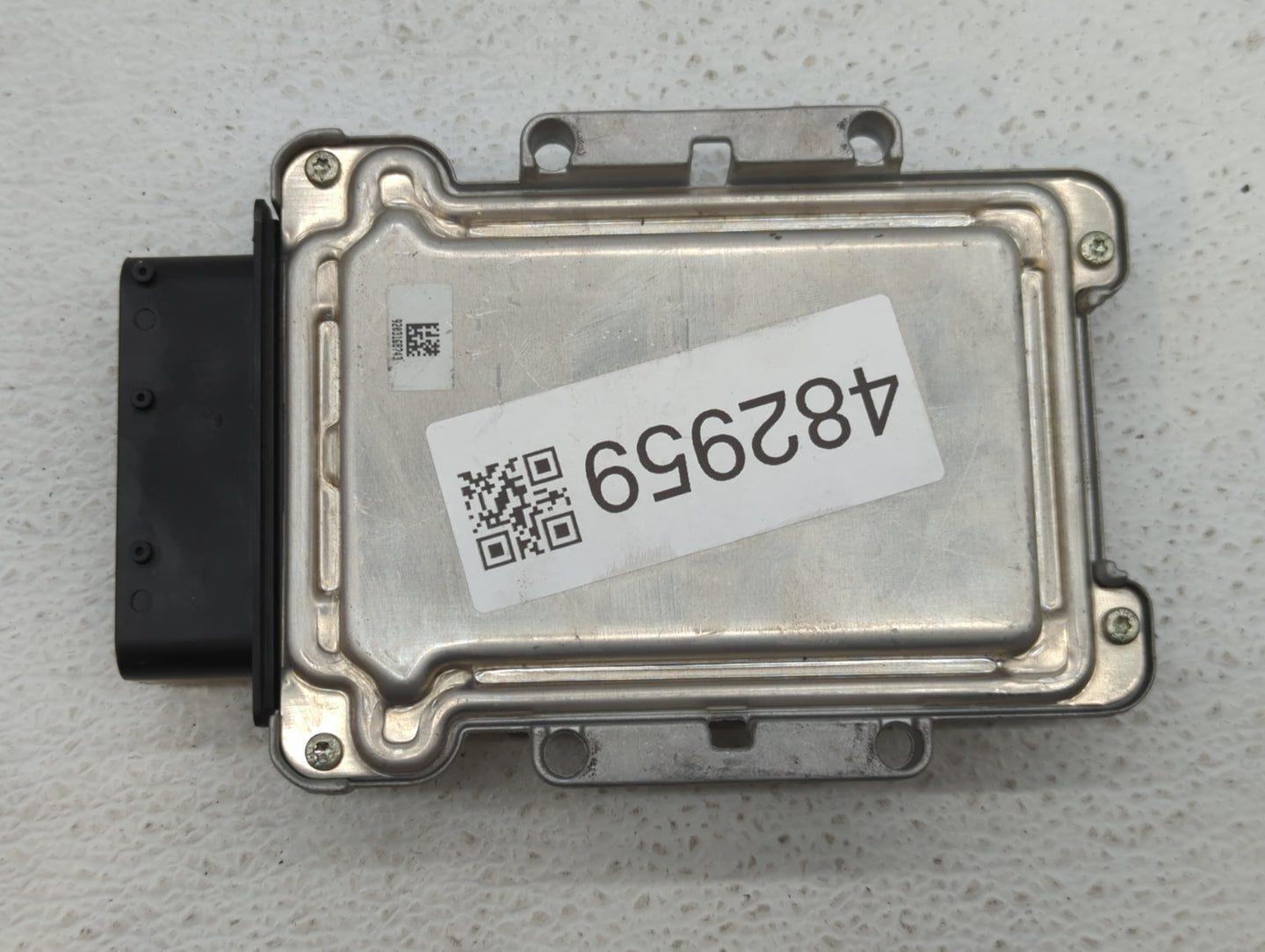 2013-2016 Hyundai Genesis Chassis Control Module Ccm Bcm Body Control - Oemusedautoparts1.com