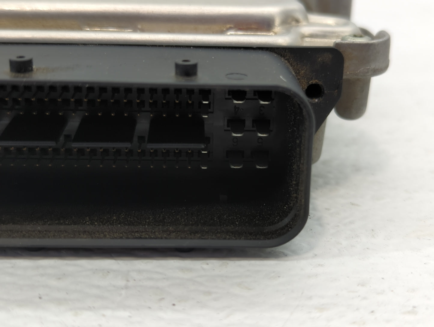 2013-2016 Hyundai Genesis Chassis Control Module Ccm Bcm Body Control - Oemusedautoparts1.com