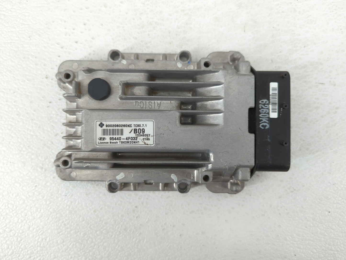 2013-2014 Hyundai Genesis Chassis Control Module Ccm Bcm Body Control - Oemusedautoparts1.com