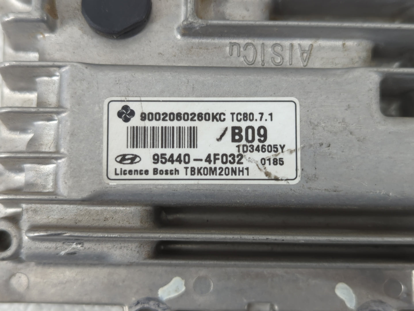 2013-2014 Hyundai Genesis Chassis Control Module Ccm Bcm Body Control - Oemusedautoparts1.com