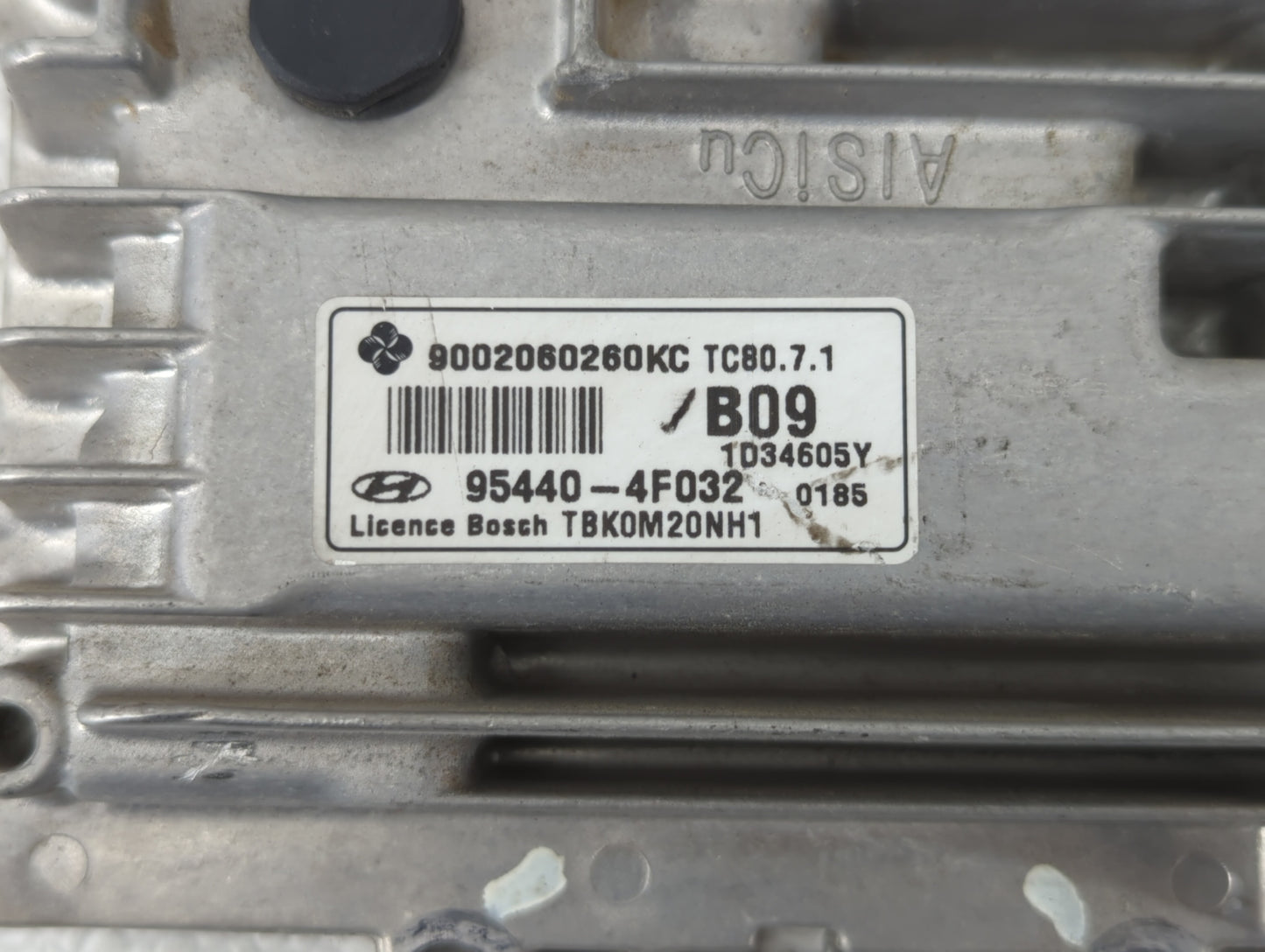 2013-2014 Hyundai Genesis Chassis Control Module Ccm Bcm Body Control - Oemusedautoparts1.com