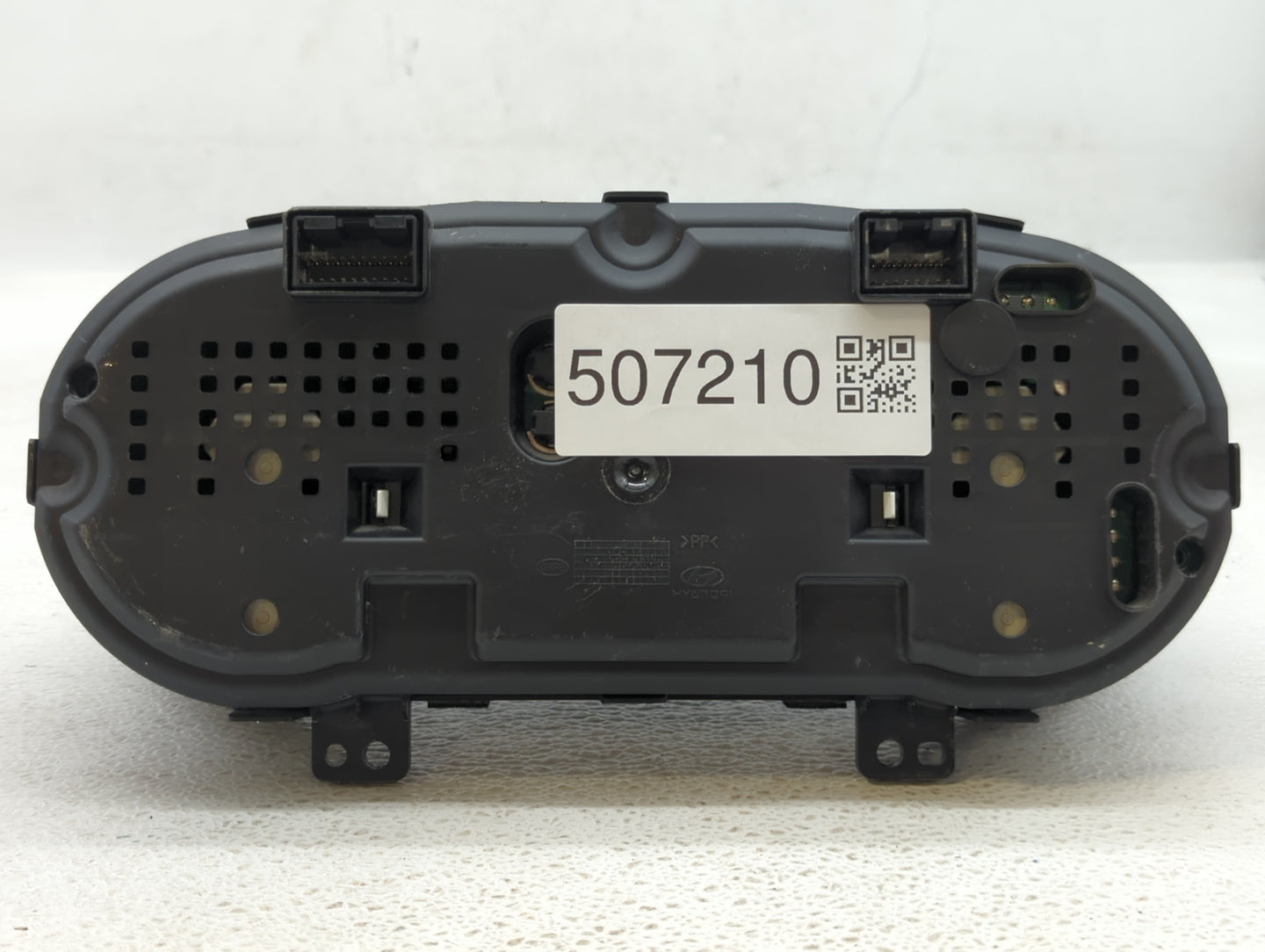 2011-2012 Hyundai Genesis Instrument Cluster Speedometer Gauges P/N:94011-2M590 94031-2M000, 94011-2M650 Fits Fits 2011 2012