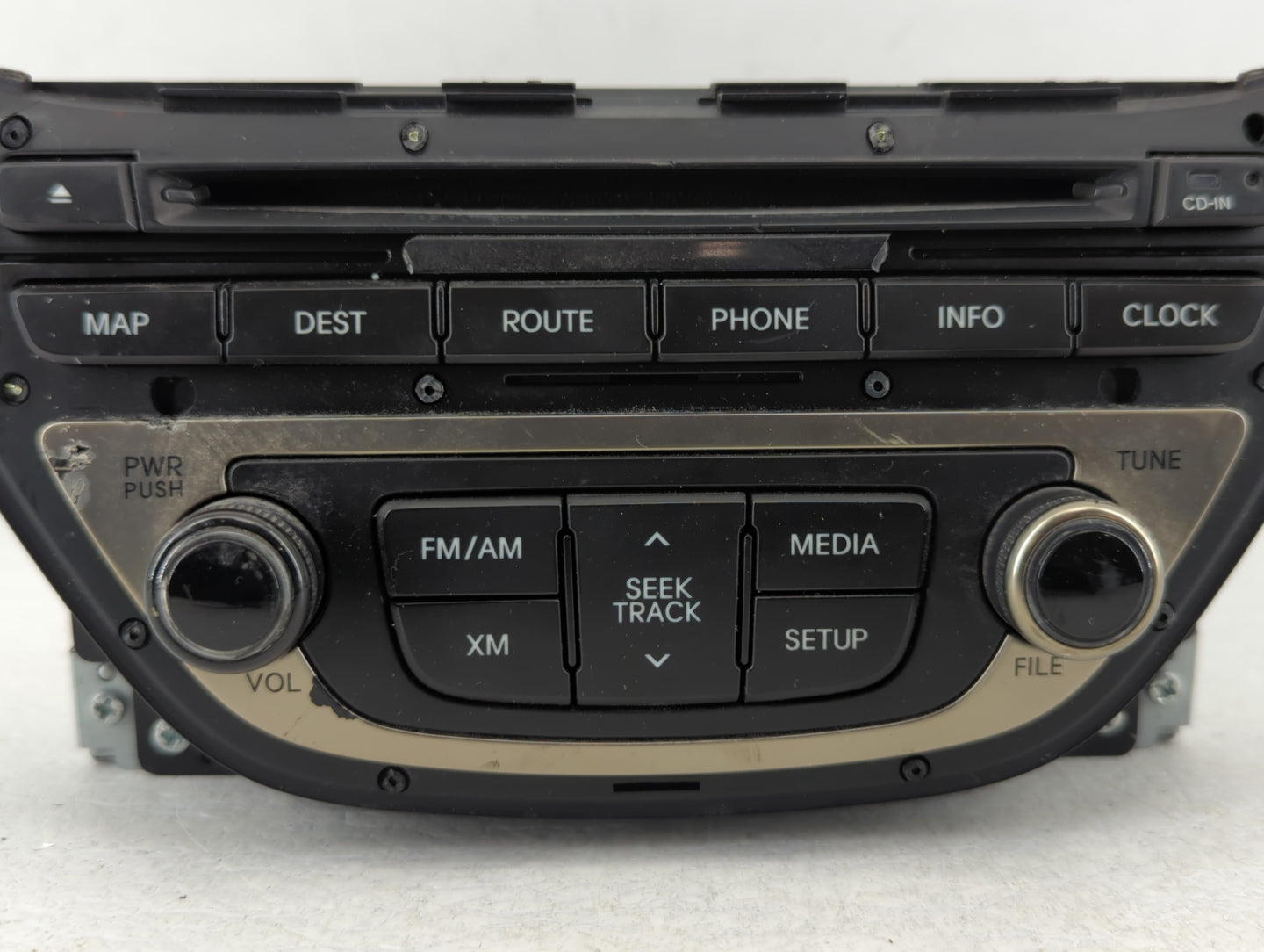 2013-2015 Hyundai Genesis Am Fm Cd Player Radio Receiver - Oemusedautoparts1.com