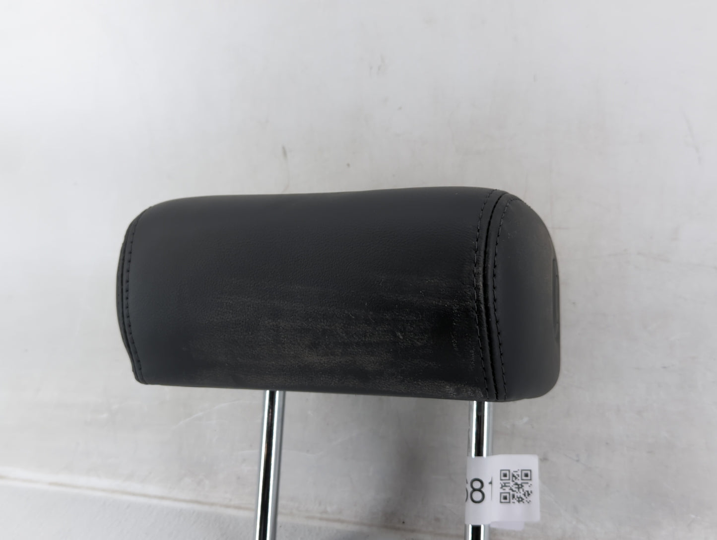 2013-2016 Hyundai Genesis Headrest Head Rest Rear Center Seat Fits Fits 2013 2014 2015 2016 OEM Used Auto Parts - Oemusedaut